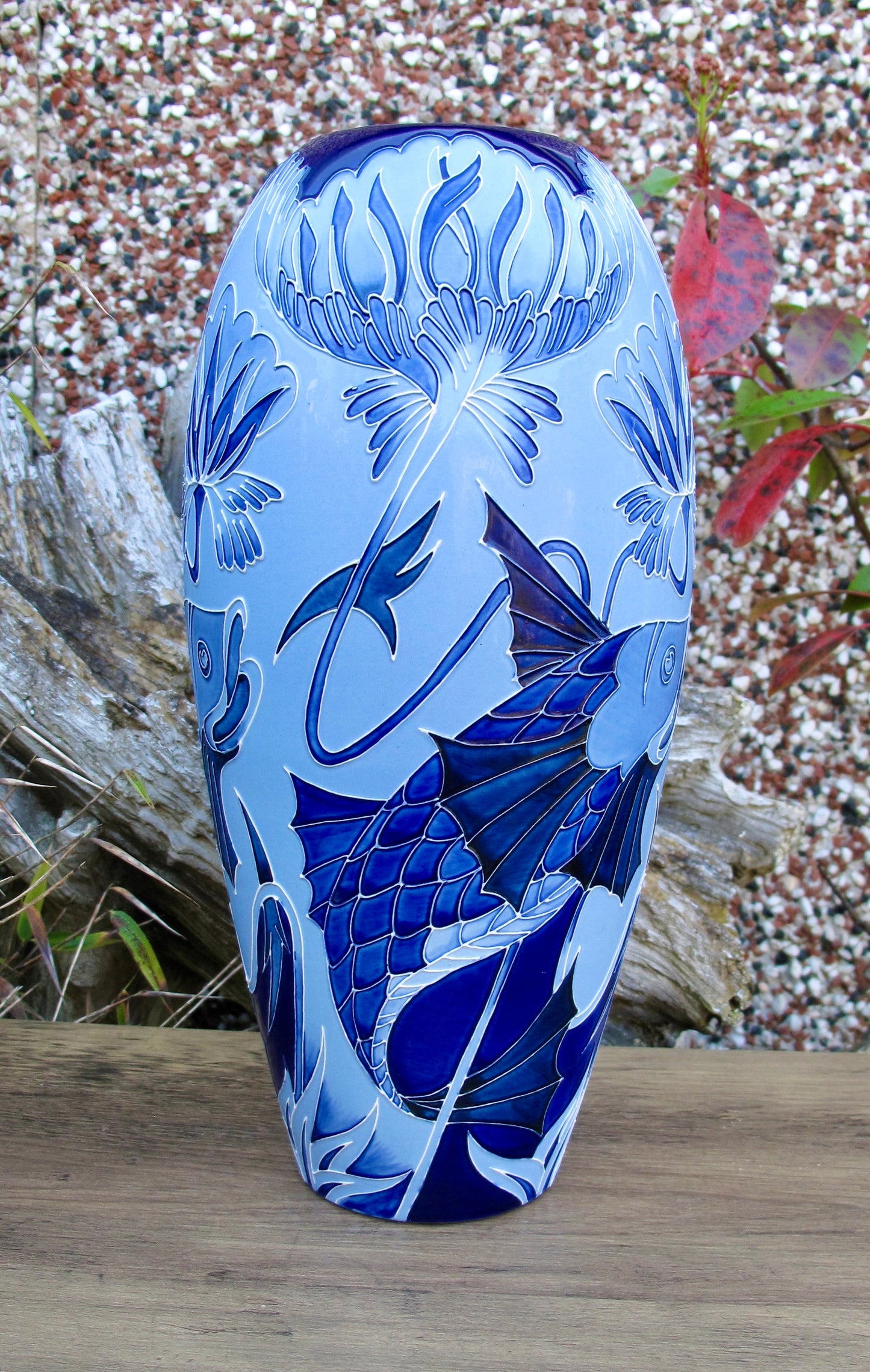 Moorcroft Rare DE MORGAN BLUE VASE 101/12 Trial Dated 19.8.24 Retail Price £990