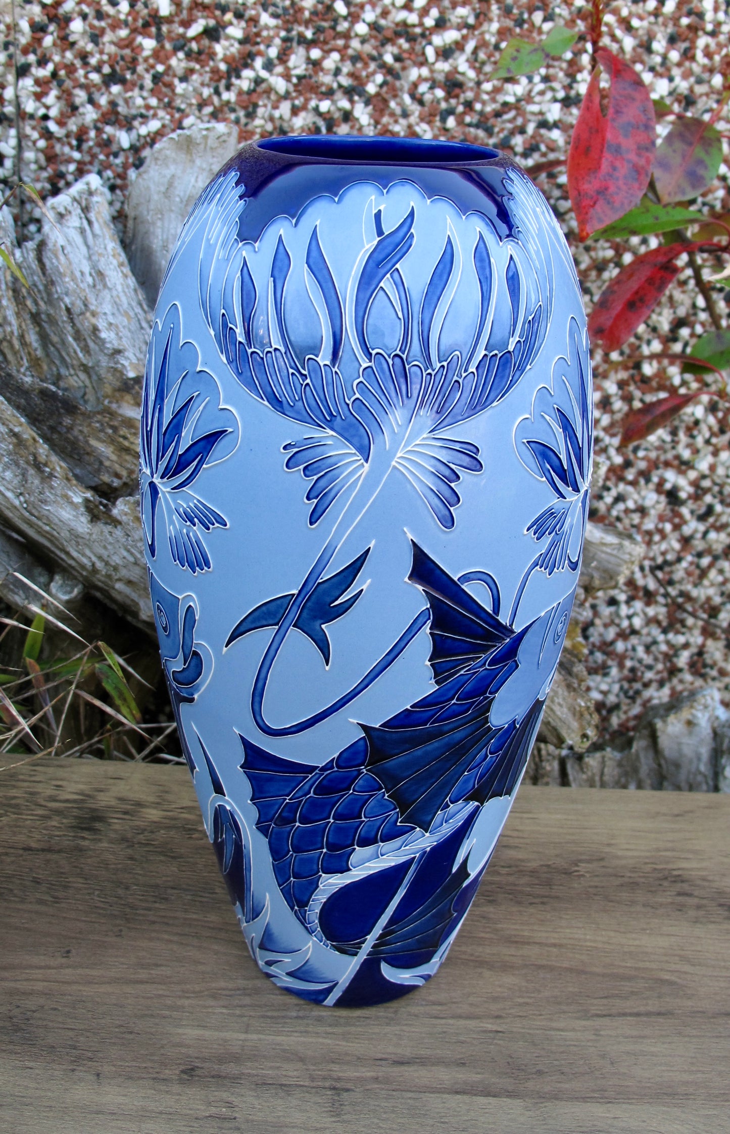 Moorcroft Rare DE MORGAN BLUE VASE 101/12 Trial Dated 19.8.24 Retail Price £990