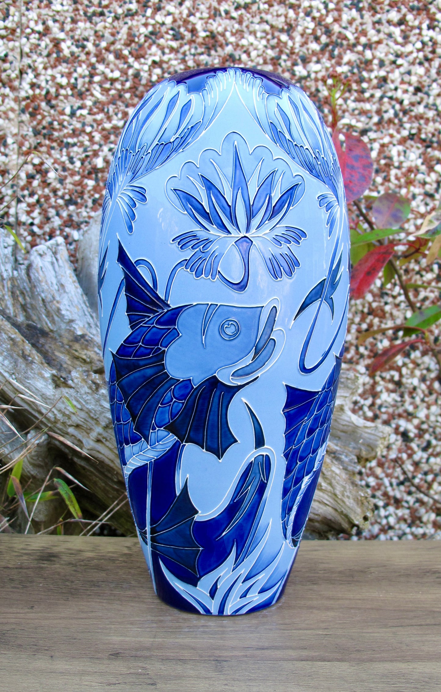 Moorcroft Rare DE MORGAN BLUE VASE 101/12 Trial Dated 19.8.24 Retail Price £990