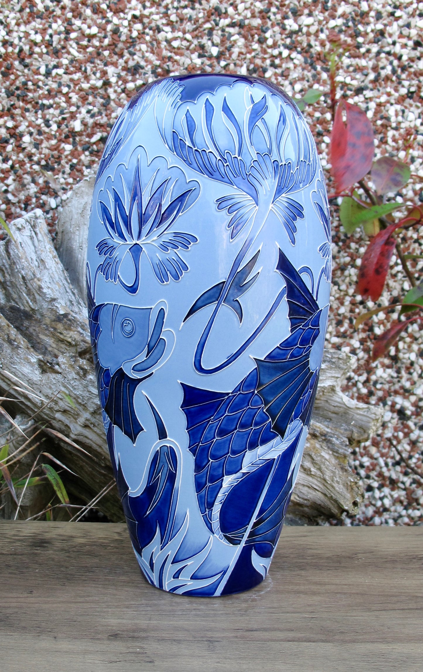 Moorcroft Rare DE MORGAN BLUE VASE 101/12 Trial Dated 19.8.24 Retail Price £990