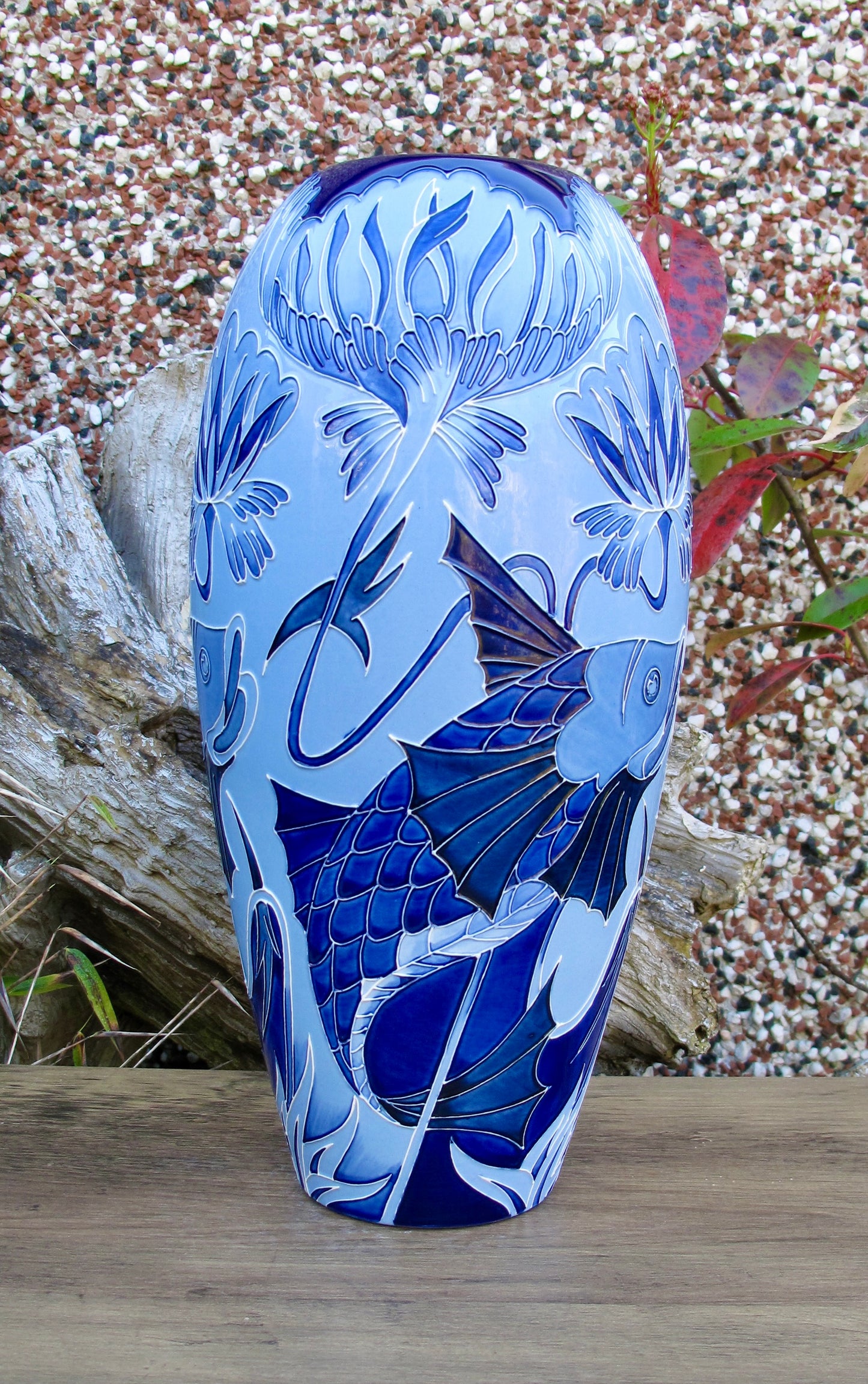 Moorcroft Rare DE MORGAN BLUE VASE 101/12 Trial Dated 19.8.24 Retail Price £990