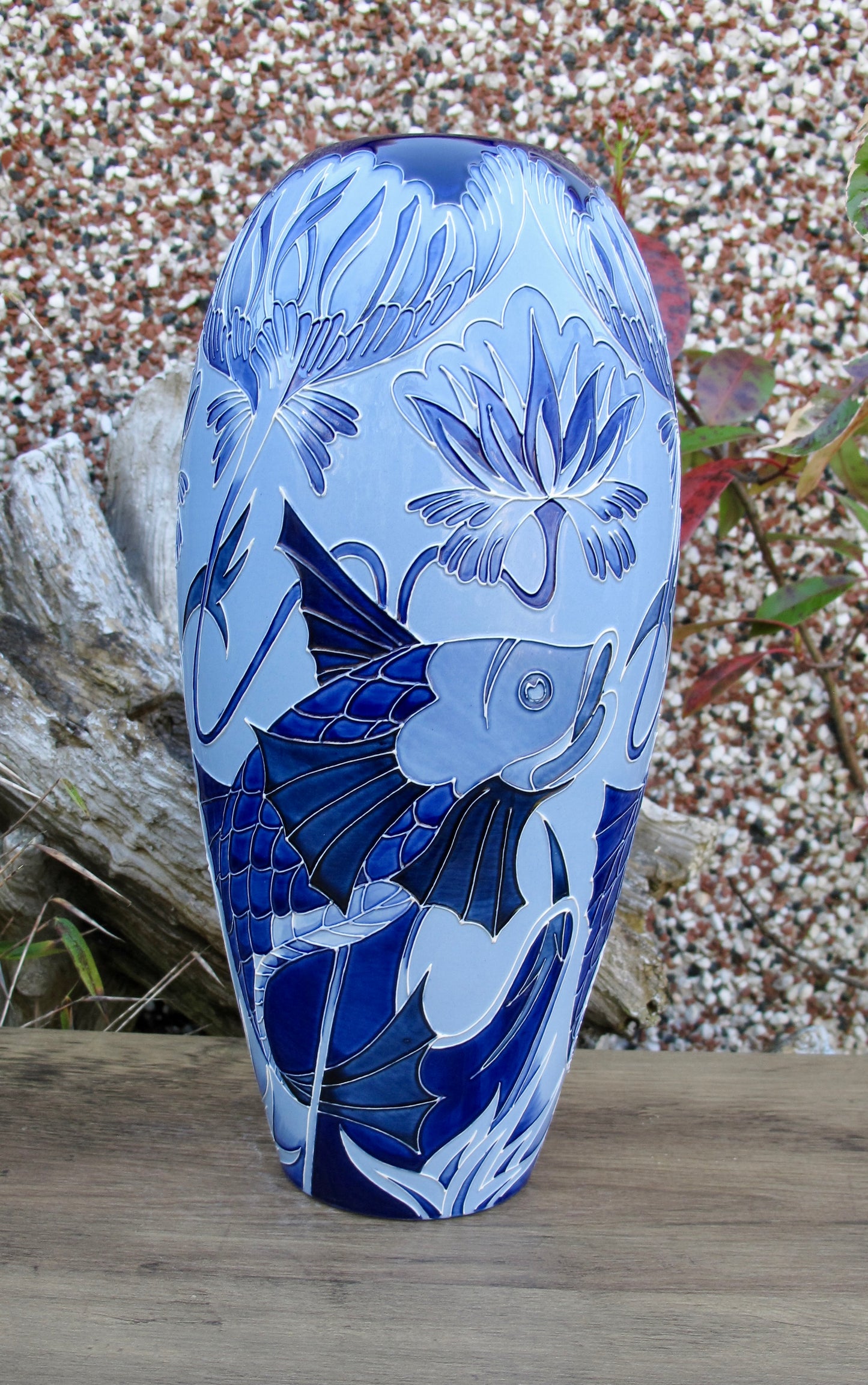 Moorcroft Rare DE MORGAN BLUE VASE 101/12 Trial Dated 19.8.24 Retail Price £990