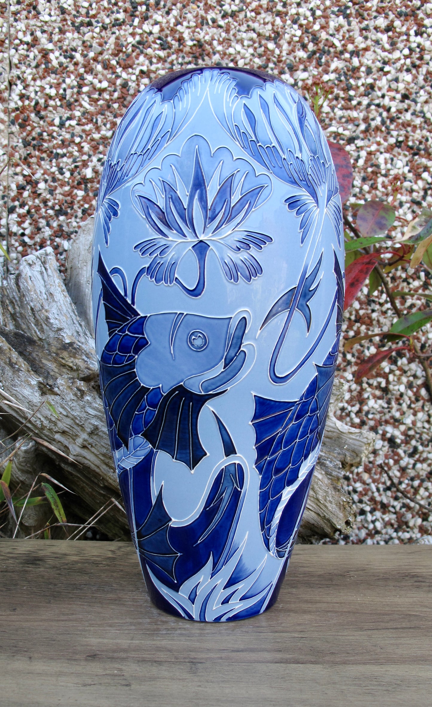 Moorcroft Rare DE MORGAN BLUE VASE 101/12 Trial Dated 19.8.24 Retail Price £990