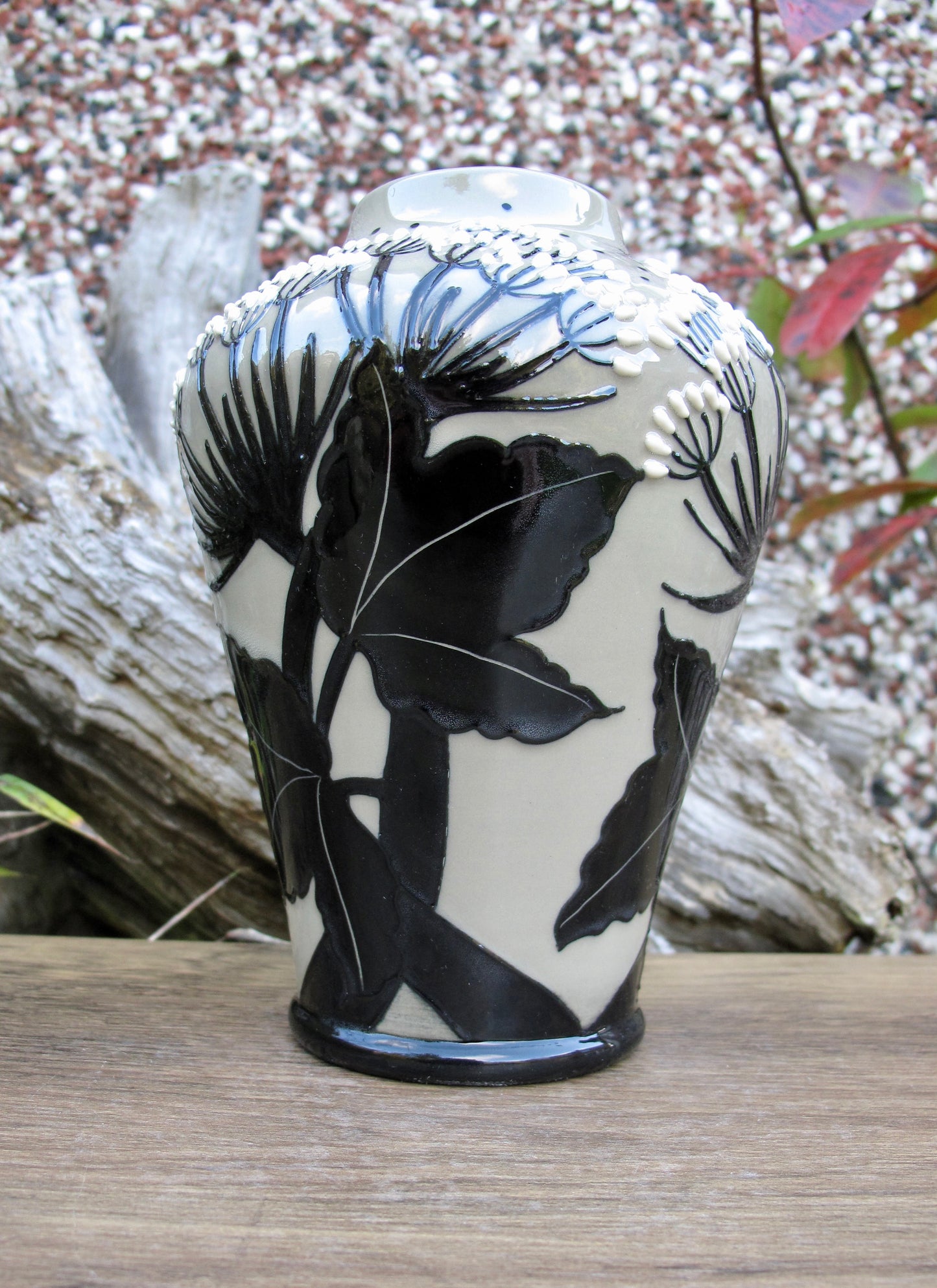 Moorcroft SUMMMER SILHOUETTE Vase 576/6 2014 Retail Price £195