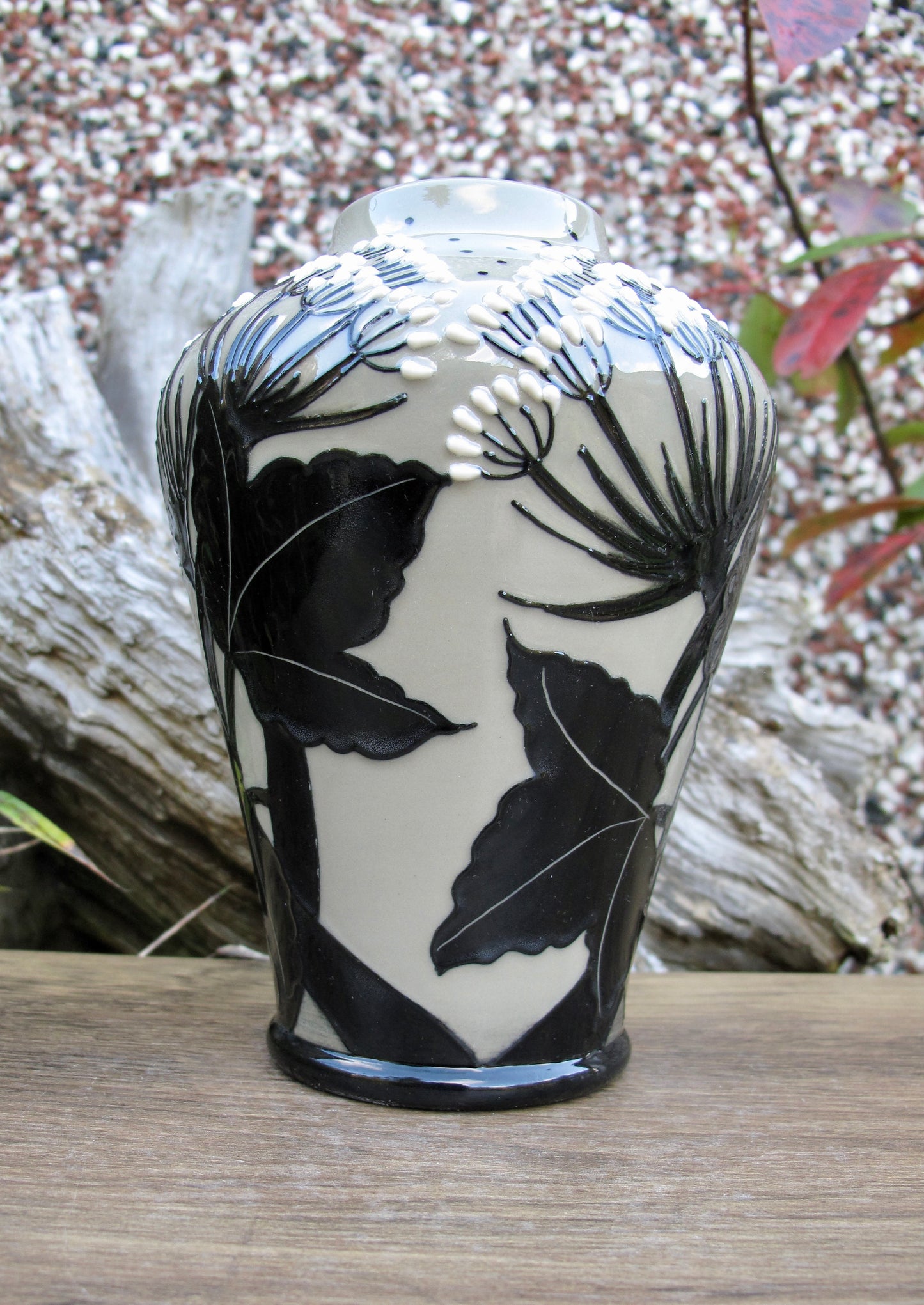 Moorcroft SUMMMER SILHOUETTE Vase 576/6 2014 Retail Price £195