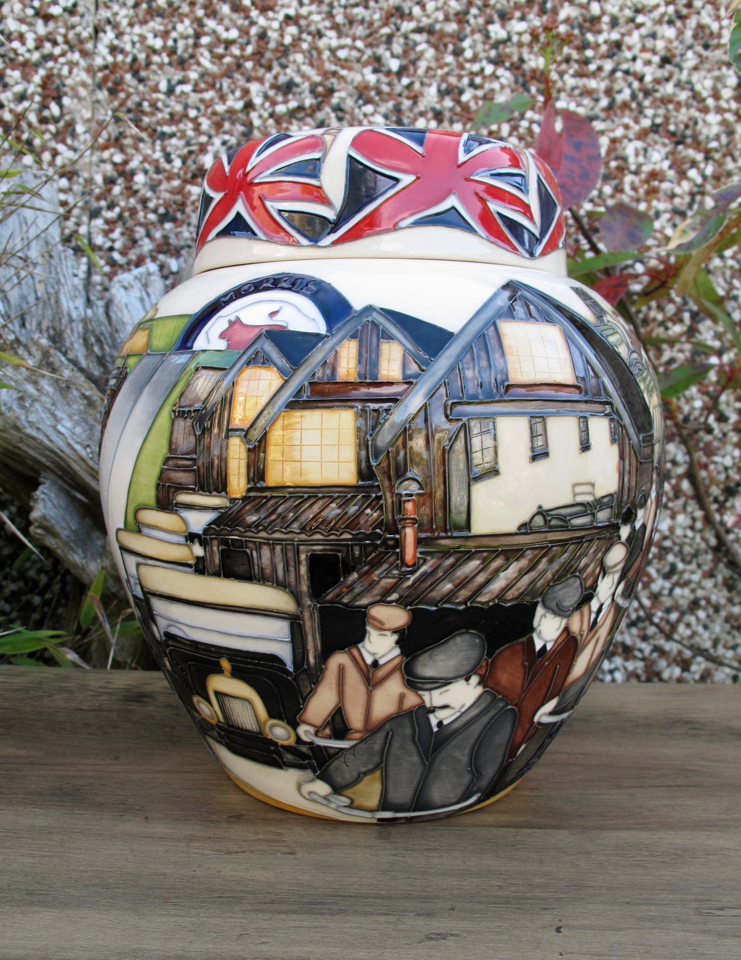 Moorcroft BULLNOSE MORRIS GINGER JAR 969/10 Trial 3.2.2014 Retail Price £1915