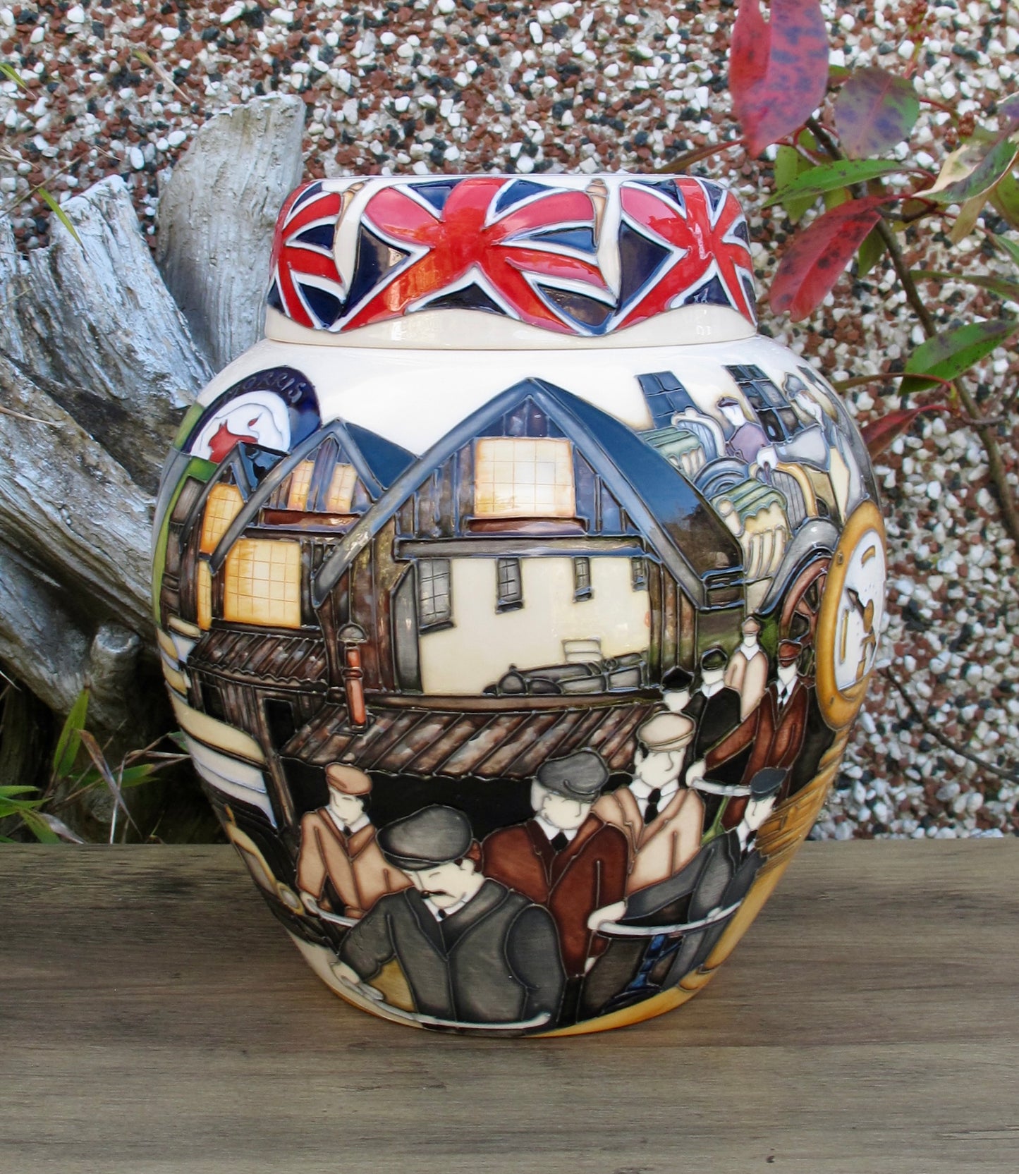 Moorcroft BULLNOSE MORRIS GINGER JAR 969/10 Trial 3.2.2014 Retail Price £1915