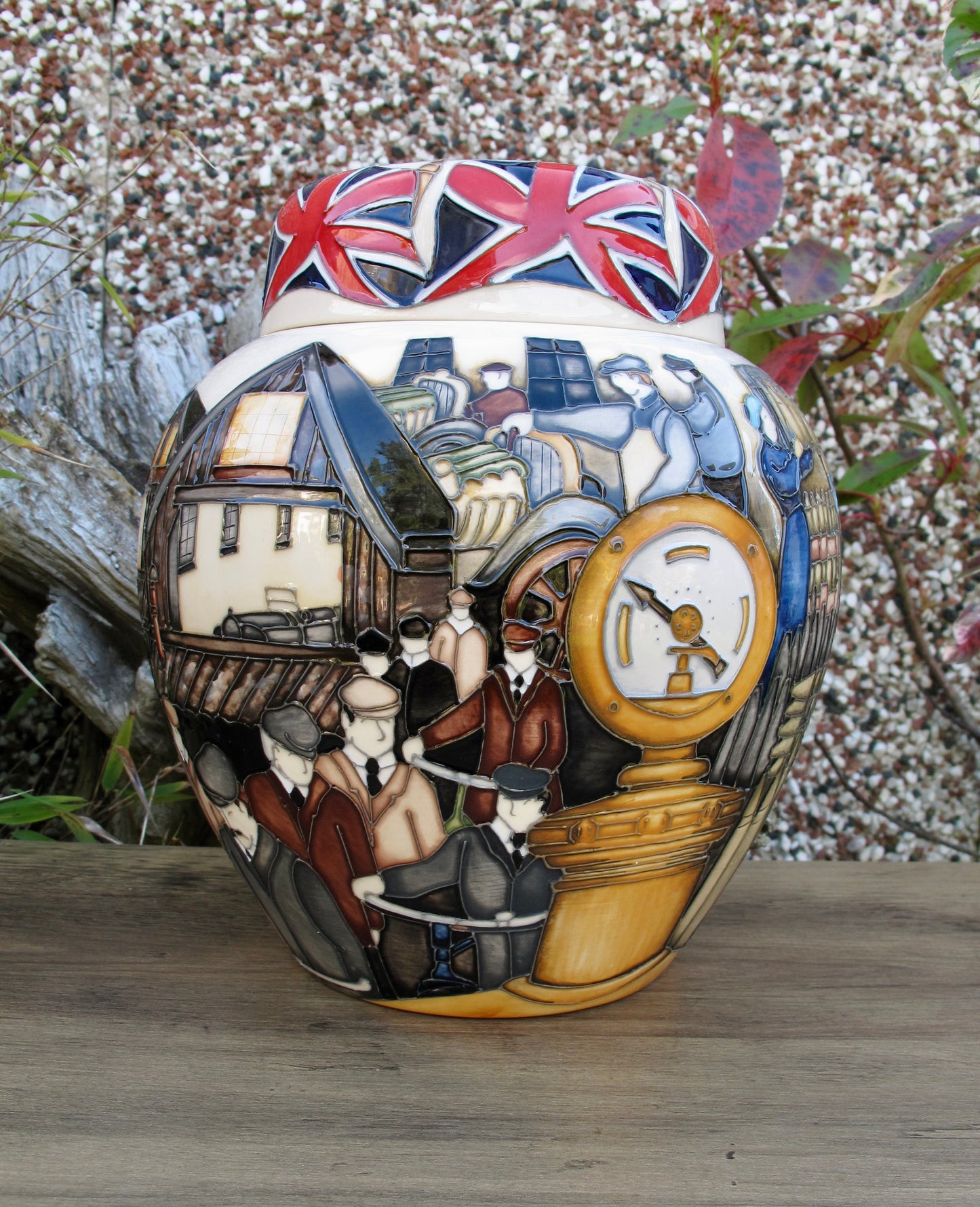 Moorcroft BULLNOSE MORRIS GINGER JAR 969/10 Trial 3.2.2014 Retail Price £1915