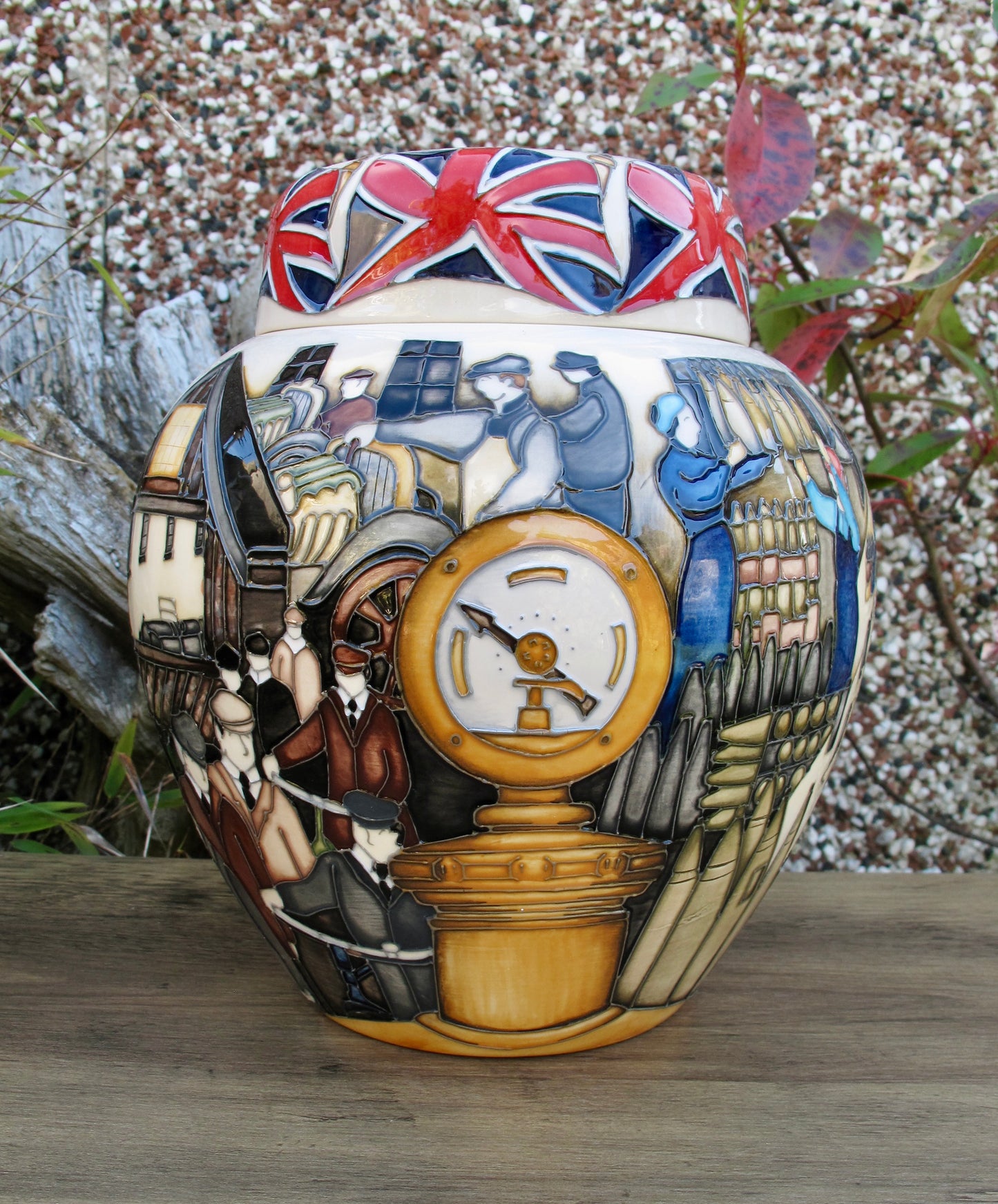 Moorcroft BULLNOSE MORRIS GINGER JAR 969/10 Trial 3.2.2014 Retail Price £1915