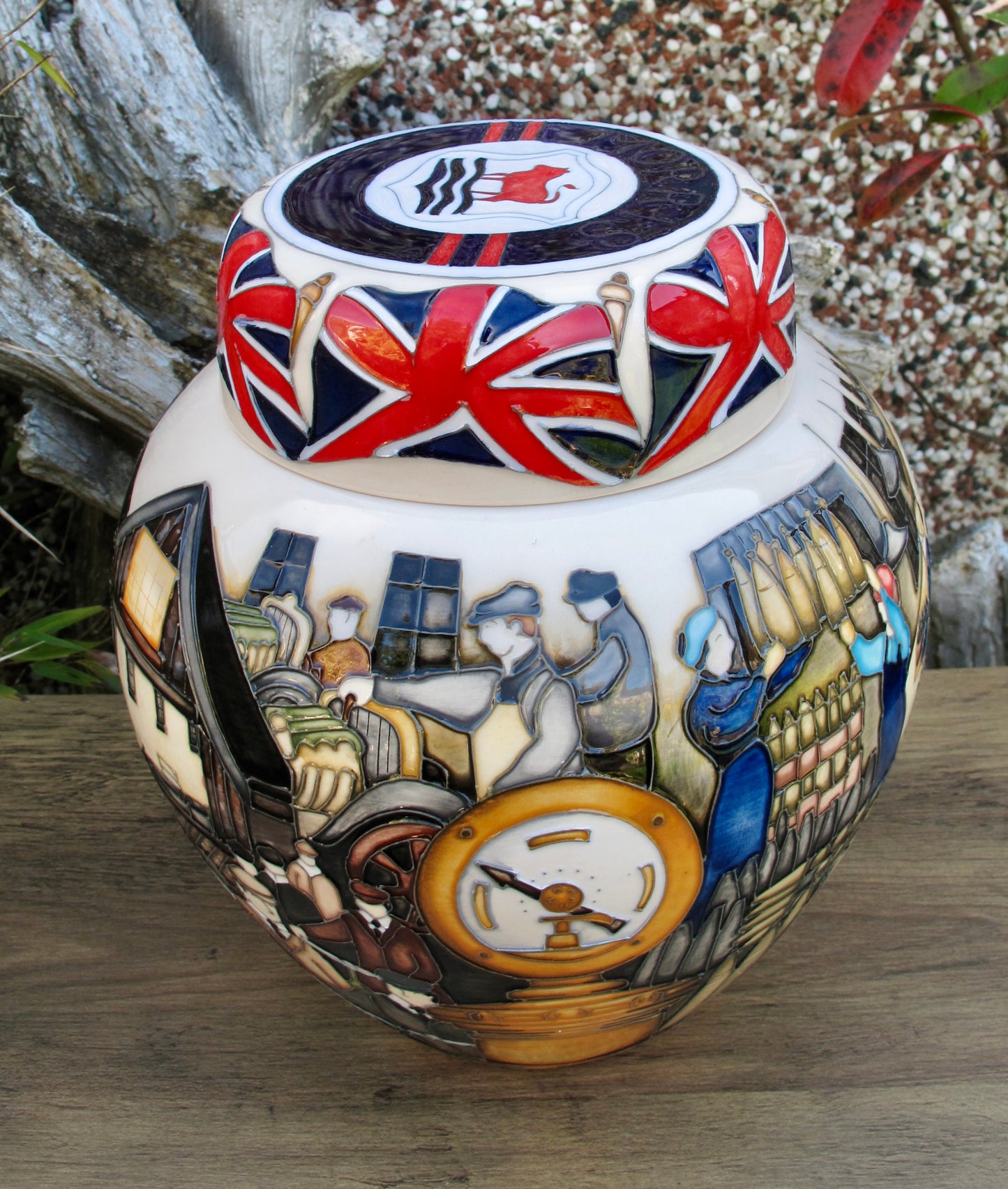 Moorcroft BULLNOSE MORRIS GINGER JAR 969/10 Trial 3.2.2014 Retail Price £1915
