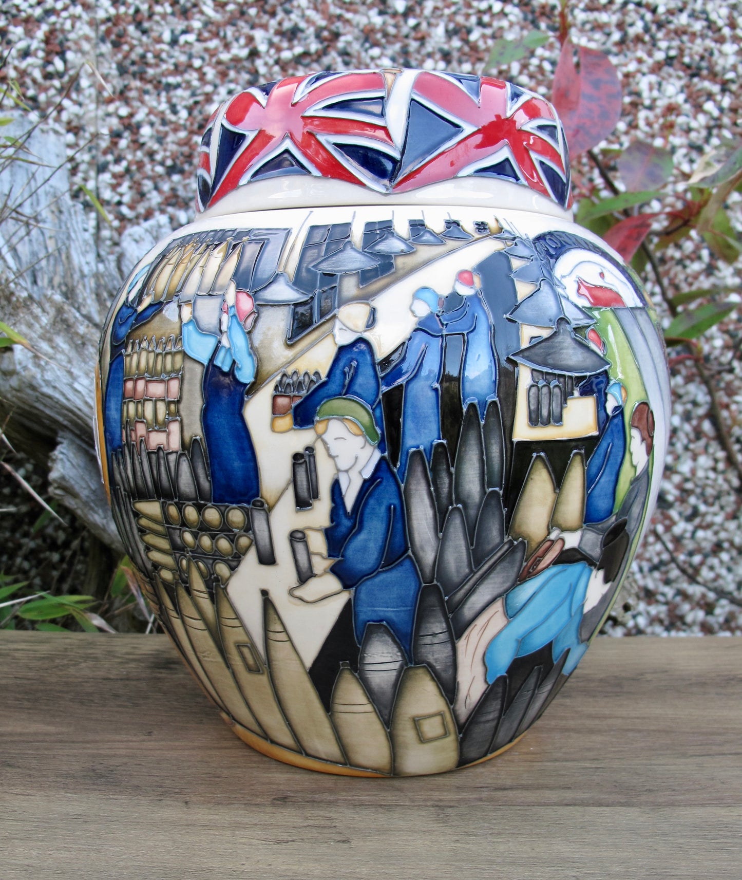 Moorcroft BULLNOSE MORRIS GINGER JAR 969/10 Trial 3.2.2014 Retail Price £1915