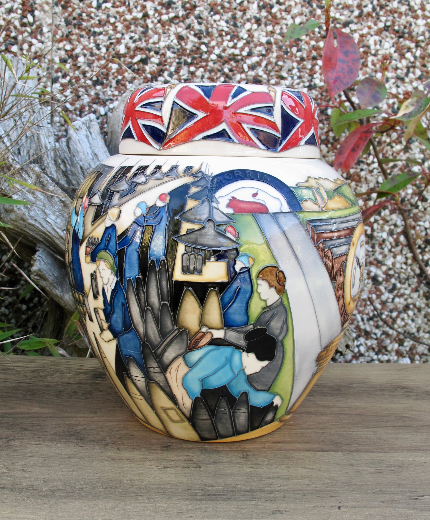 Moorcroft BULLNOSE MORRIS GINGER JAR 969/10 Trial 3.2.2014 Retail Price £1915