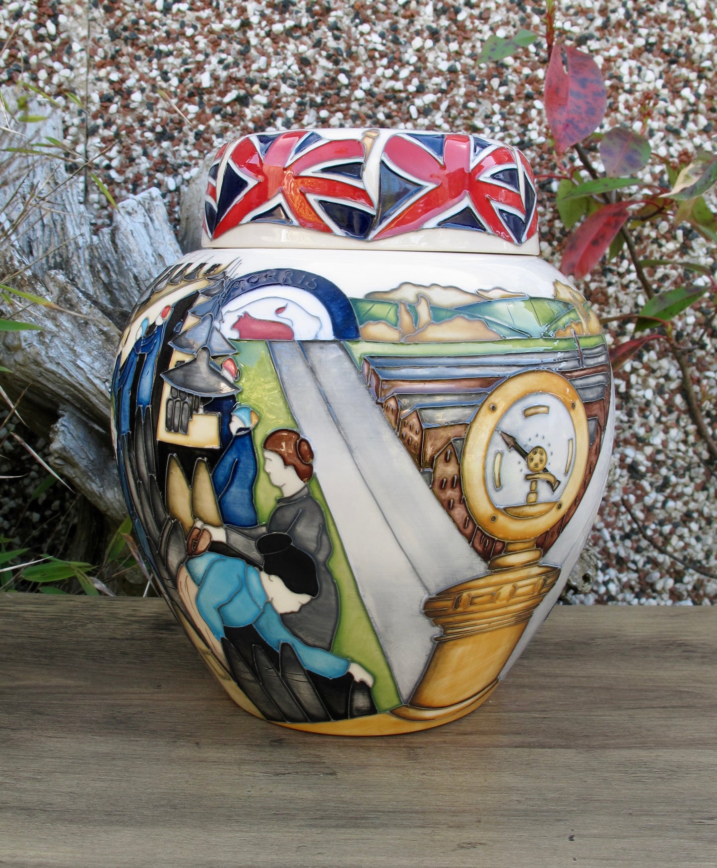 Moorcroft BULLNOSE MORRIS GINGER JAR 969/10 Trial 3.2.2014 Retail Price £1915