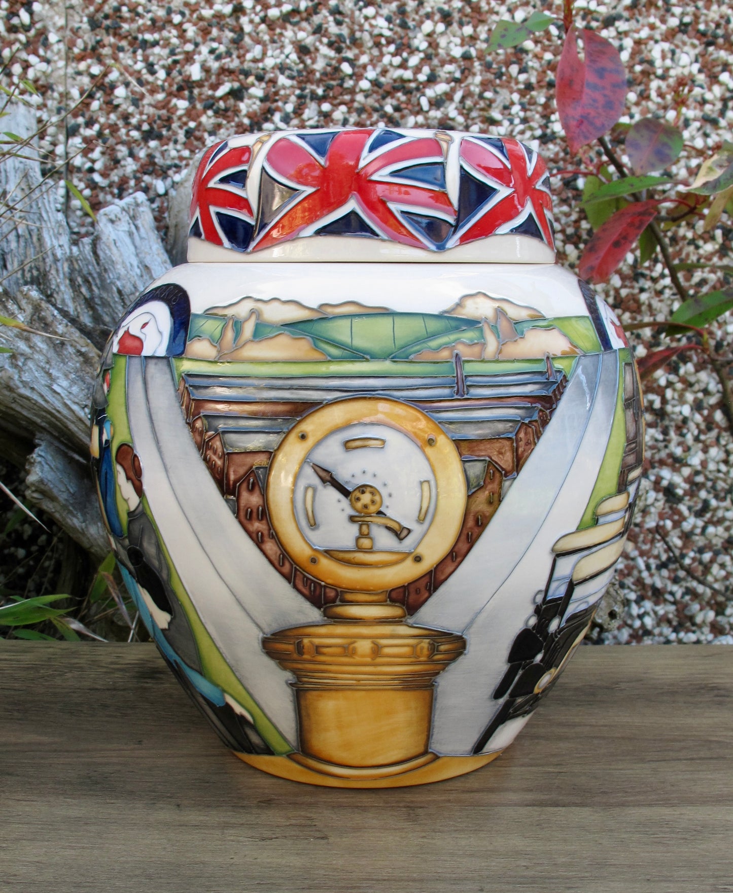 Moorcroft BULLNOSE MORRIS GINGER JAR 969/10 Trial 3.2.2014 Retail Price £1915