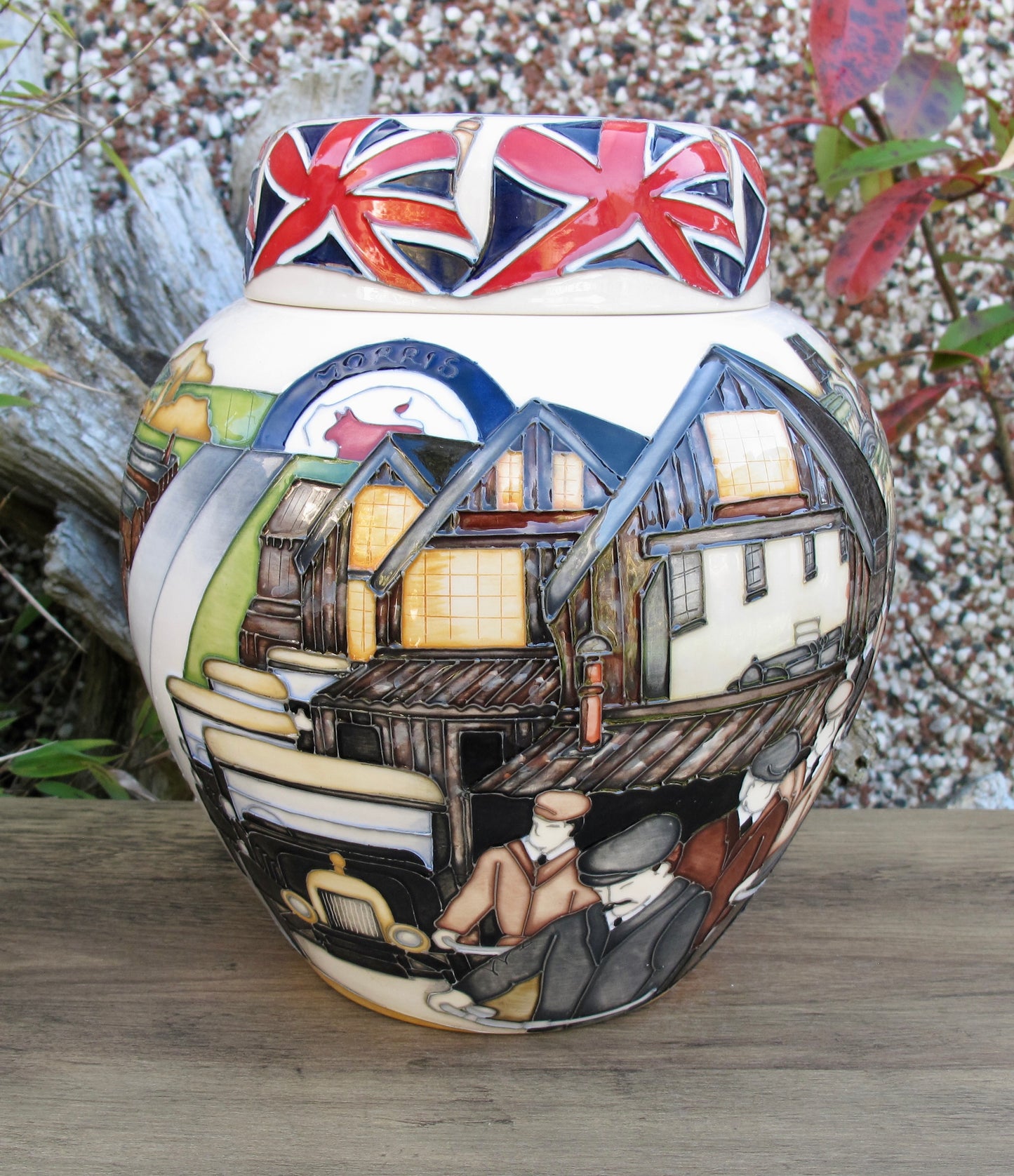 Moorcroft BULLNOSE MORRIS GINGER JAR 969/10 Trial 3.2.2014 Retail Price £1915