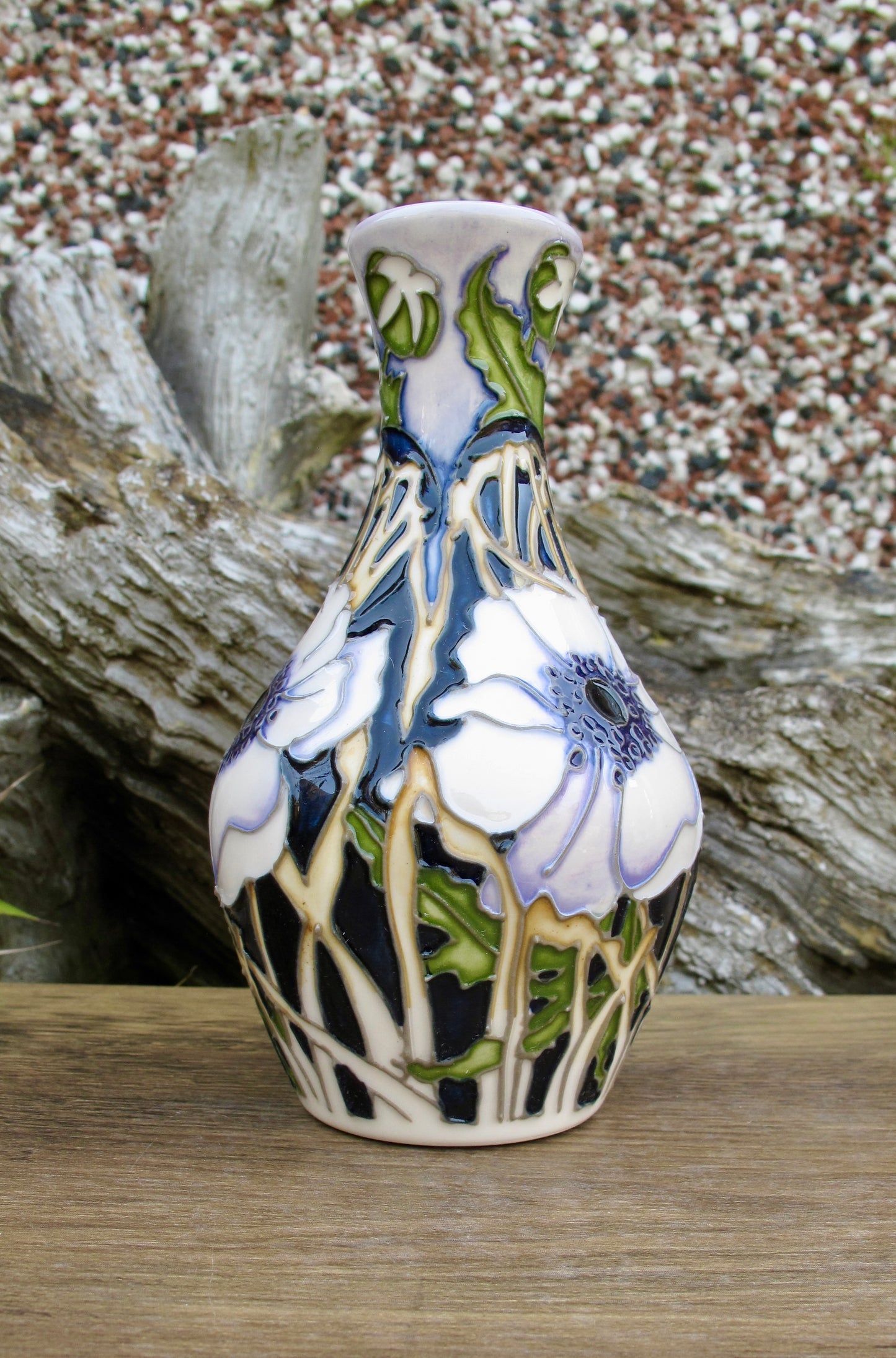 Moorcroft Peace Anemone Vas 372/5 Trial Date 22.8.19 Retail Price £445