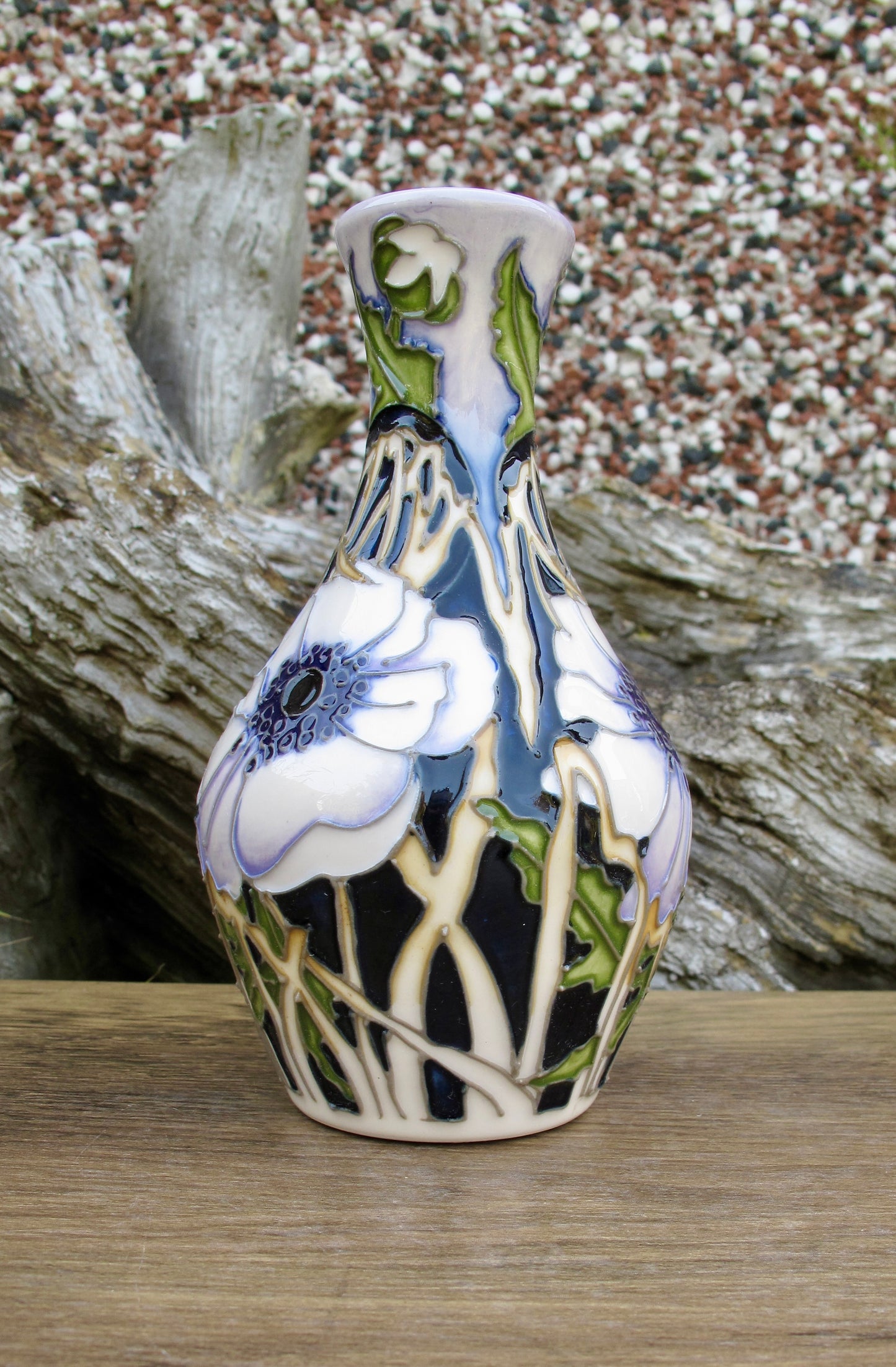 Moorcroft Peace Anemone Vas 372/5 Trial Date 22.8.19 Retail Price £445