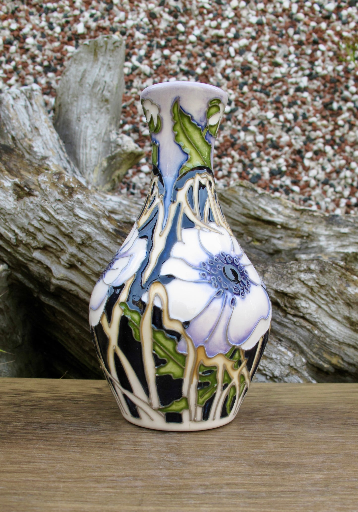 Moorcroft Peace Anemone Vas 372/5 Trial Date 22.8.19 Retail Price £445