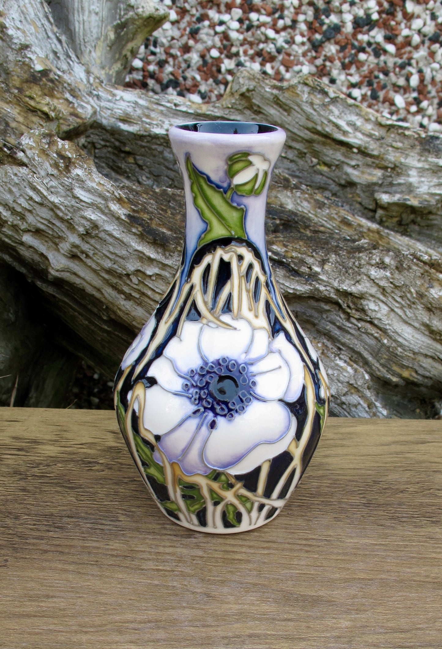 Moorcroft Peace Anemone Vas 372/5 Trial Date 22.8.19 Retail Price £445