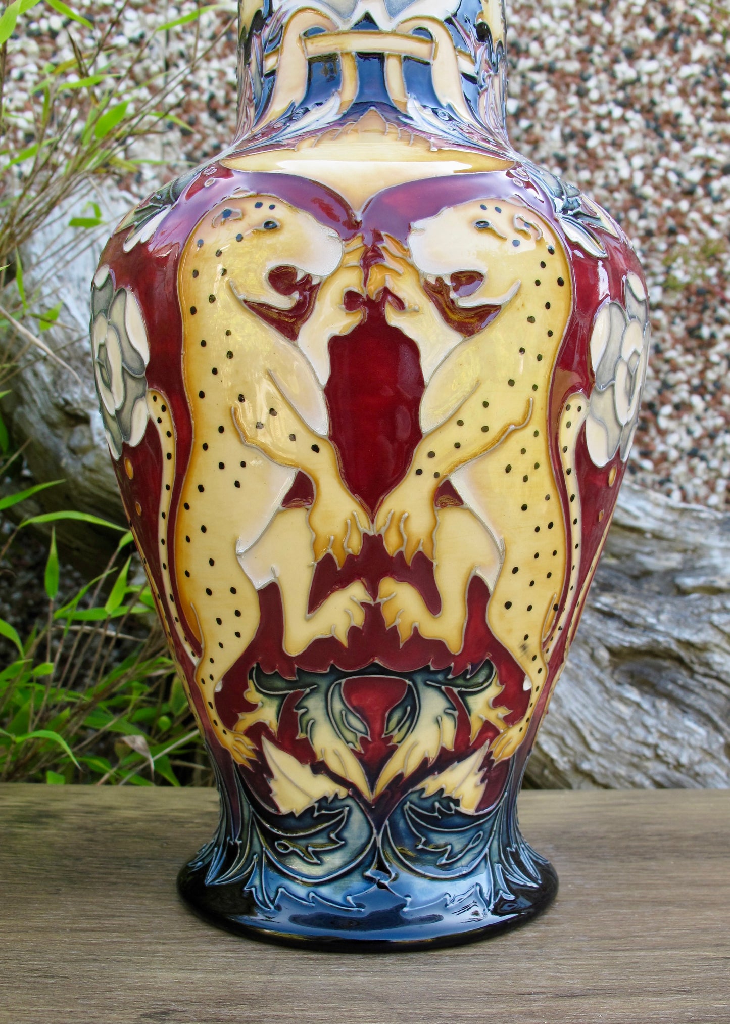 Moorcroft KNOLE SACKVILLE LEOPARDS Vase Trial Dated 23.3.15 Retail Price £995