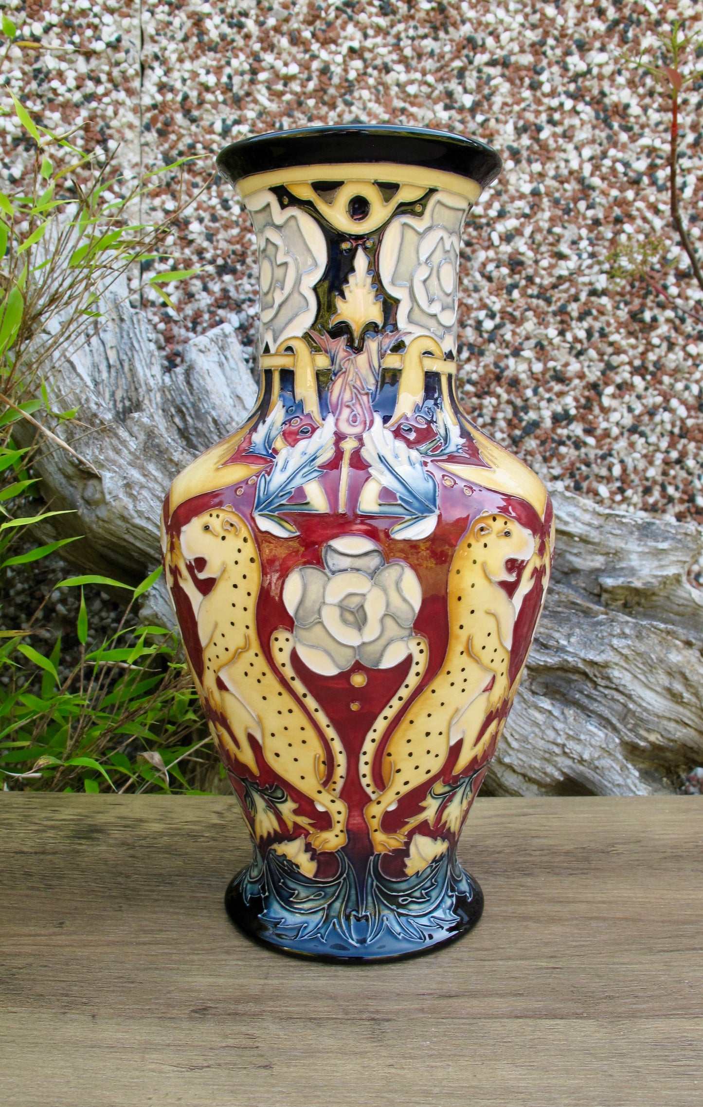 Moorcroft KNOLE SACKVILLE LEOPARDS Vase Trial Dated 23.3.15 Retail Price £995