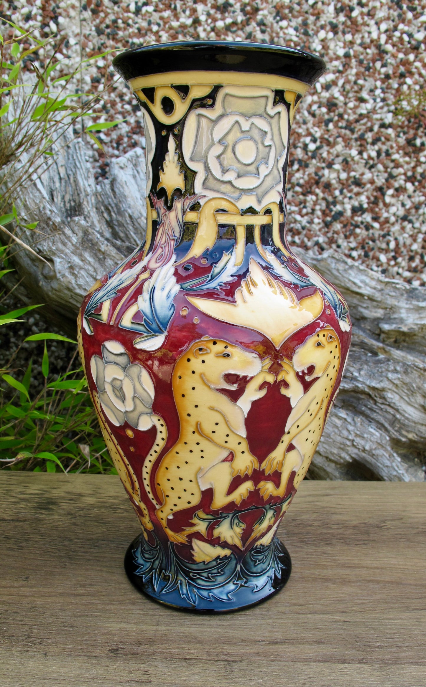 Moorcroft KNOLE SACKVILLE LEOPARDS Vase Trial Dated 23.3.15 Retail Price £995