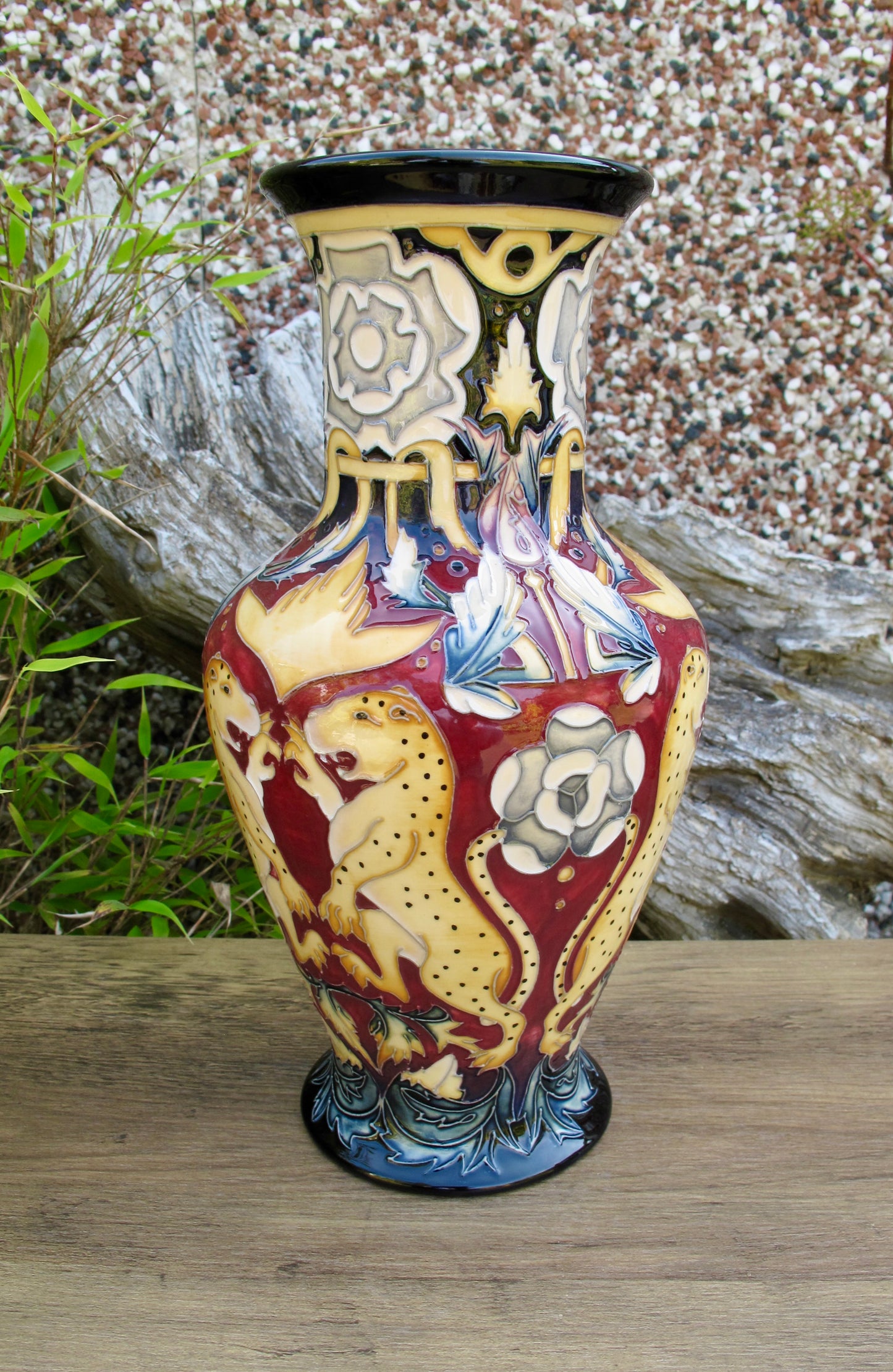 Moorcroft KNOLE SACKVILLE LEOPARDS Vase Trial Dated 23.3.15 Retail Price £995