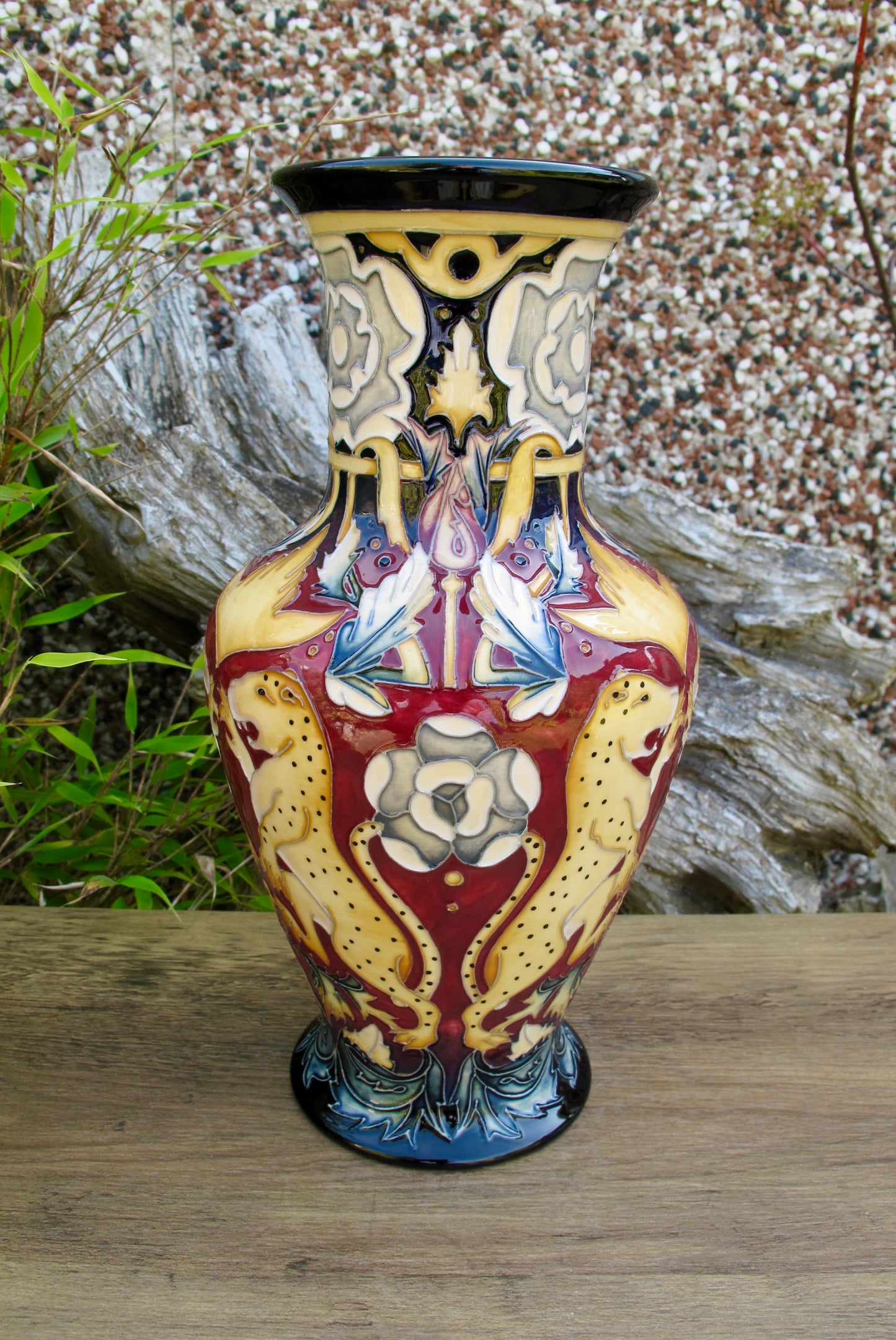 Moorcroft KNOLE SACKVILLE LEOPARDS Vase Trial Dated 23.3.15 Retail Price £995