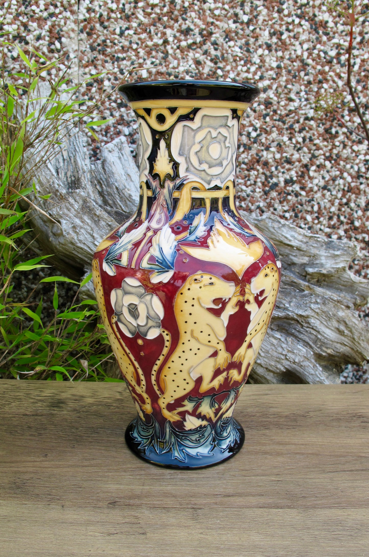 Moorcroft KNOLE SACKVILLE LEOPARDS Vase Trial Dated 23.3.15 Retail Price £995