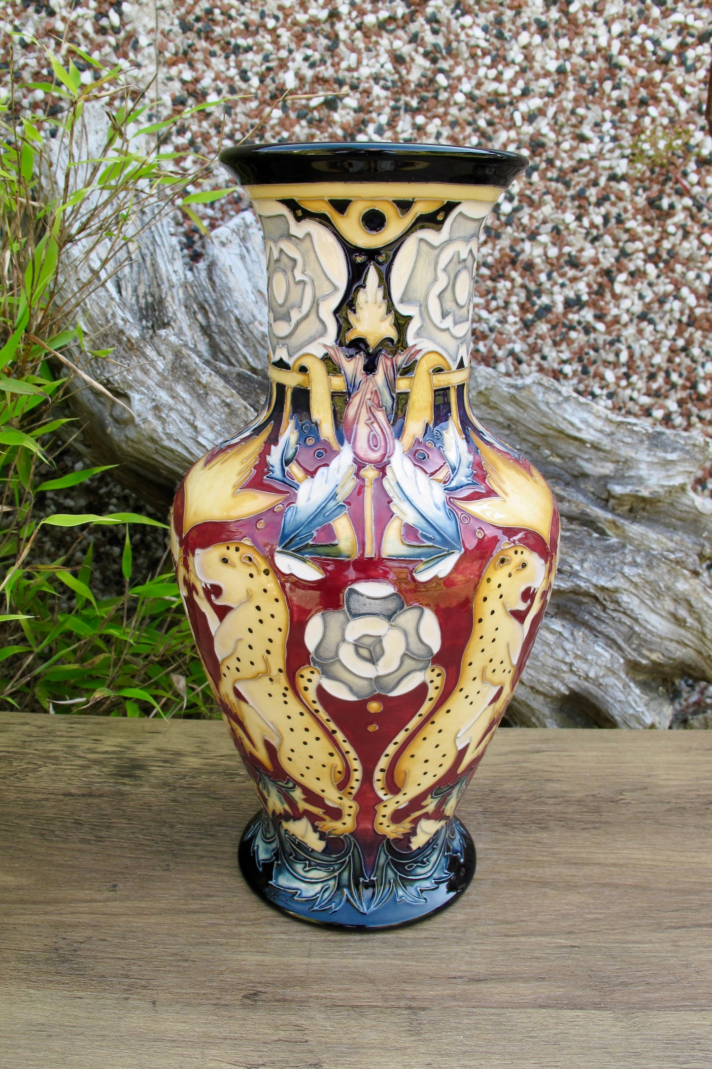 Moorcroft KNOLE SACKVILLE LEOPARDS Vase Trial Dated 23.3.15 Retail Price £995