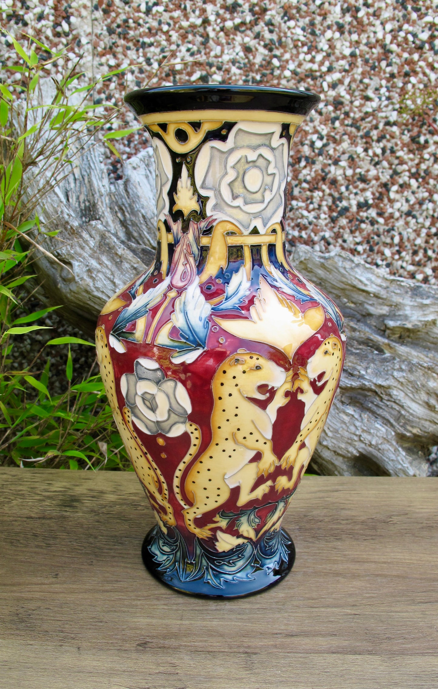 Moorcroft KNOLE SACKVILLE LEOPARDS Vase Trial Dated 23.3.15 Retail Price £995