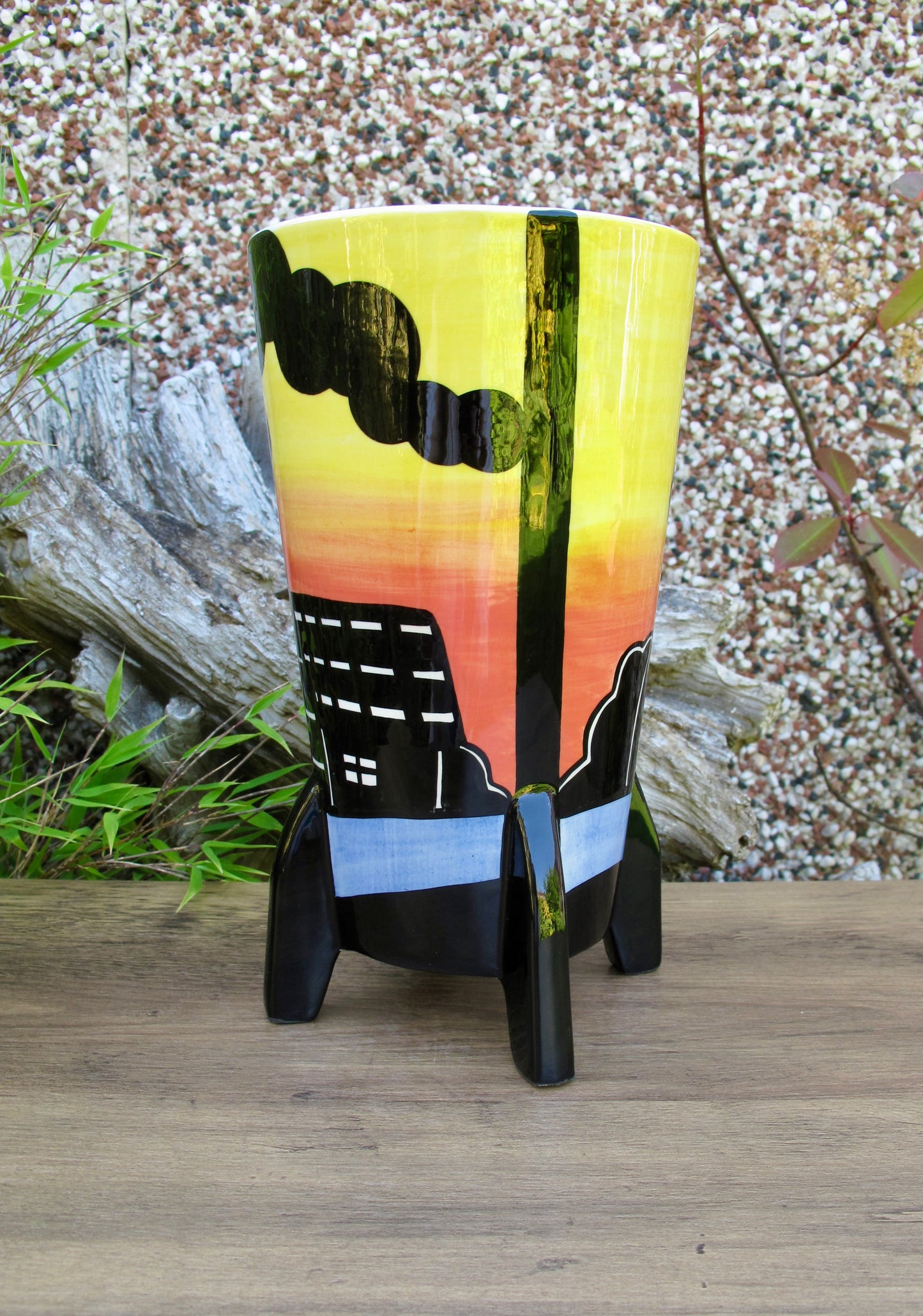 Lorna Bailey RARE TOP BRIDGE ROCKET VASE OPEN DAY 31.4.2003