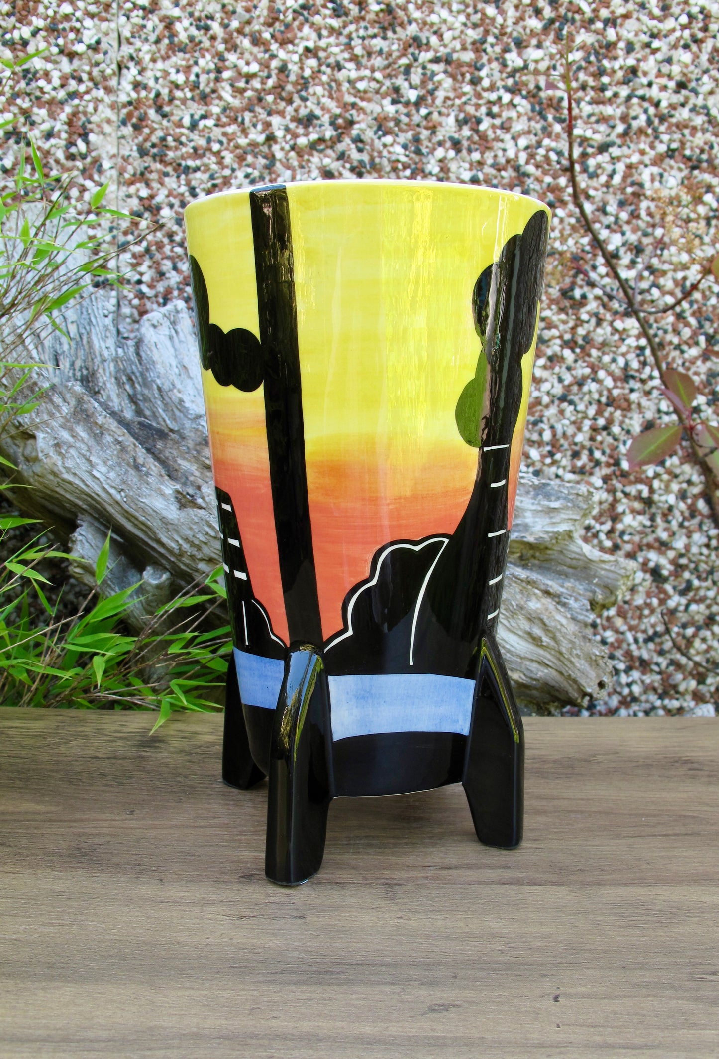 Lorna Bailey RARE TOP BRIDGE ROCKET VASE OPEN DAY 31.4.2003