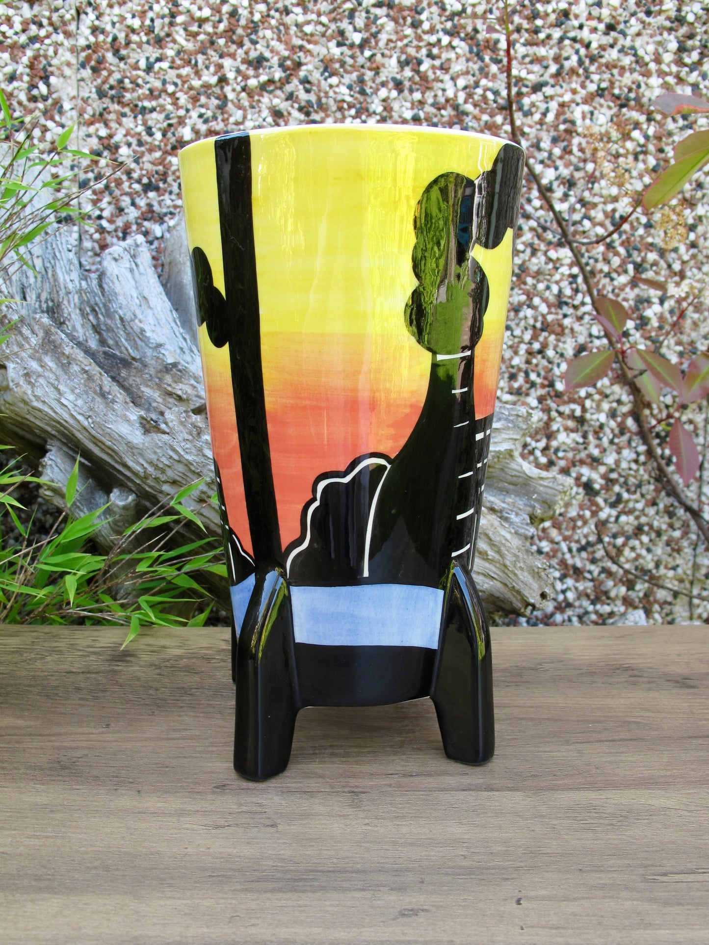 Lorna Bailey RARE TOP BRIDGE ROCKET VASE OPEN DAY 31.4.2003