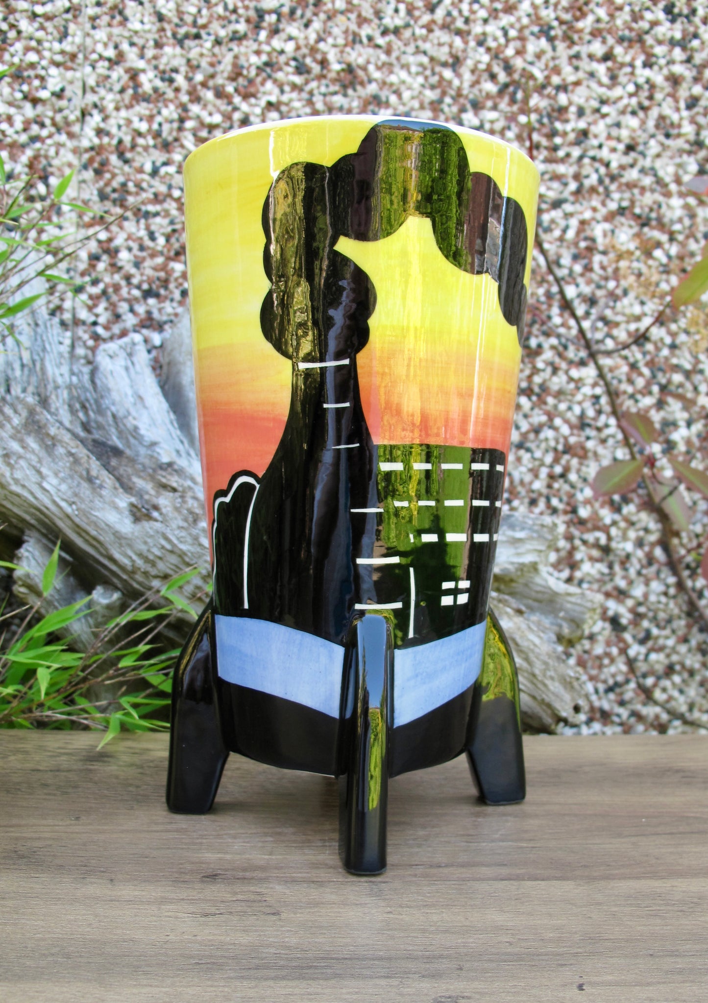 Lorna Bailey RARE TOP BRIDGE ROCKET VASE OPEN DAY 31.4.2003