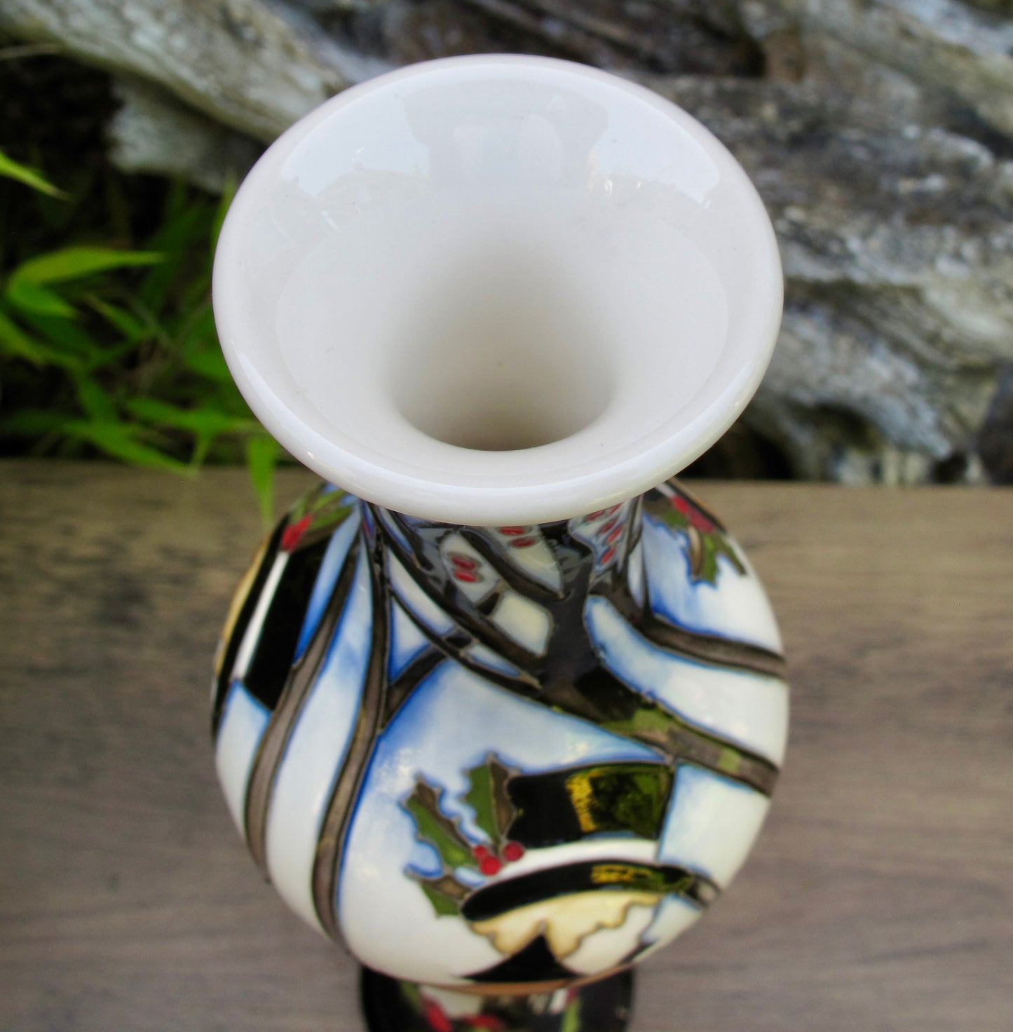 moorcroft THE STYLE OF THE SEASON 138/12 Vase Numbered Edition Retail Price £595
