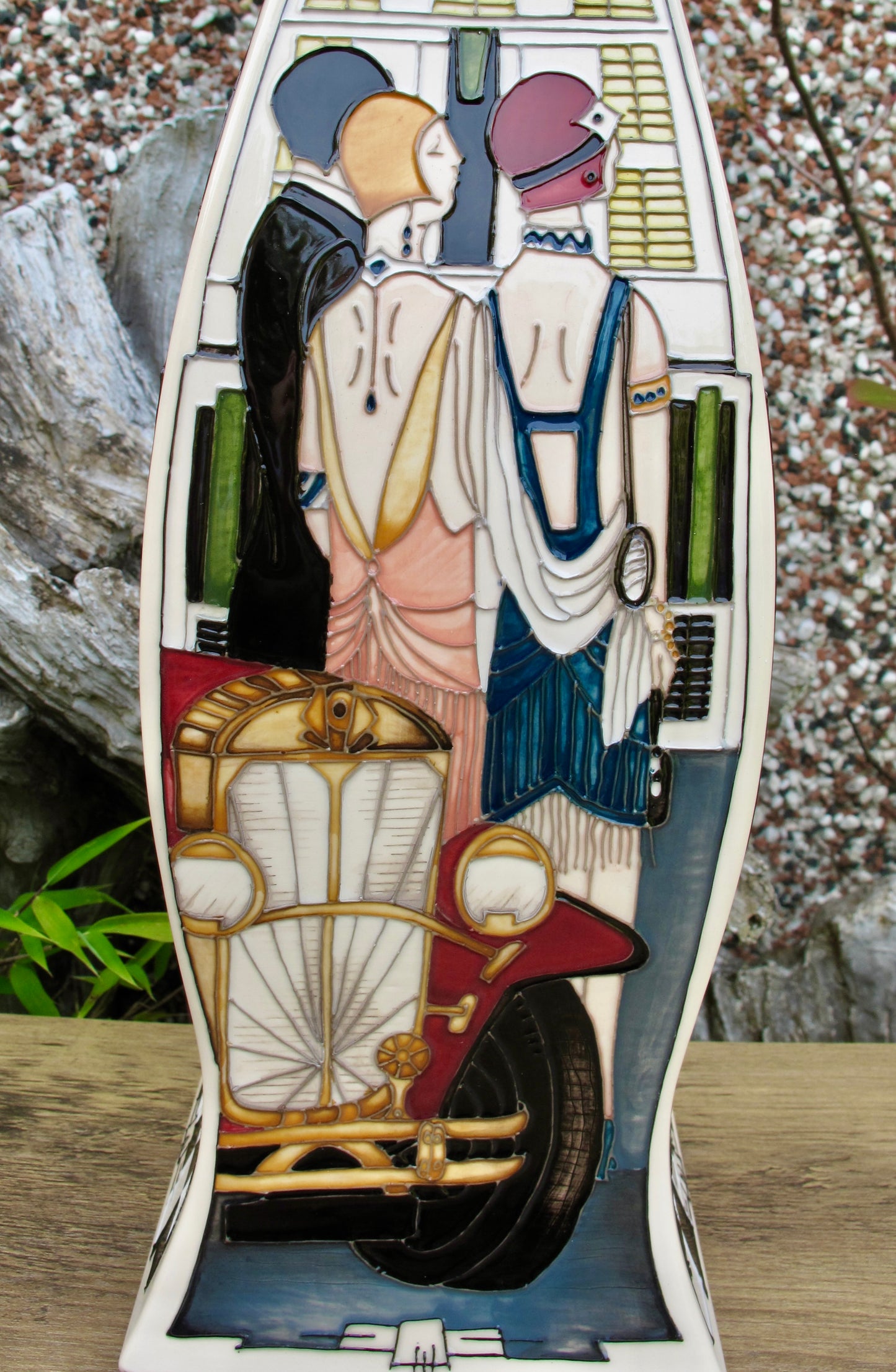 Moorcroft PRESTIGE MANHATTAN CHARLESTON 262/18 Vase 2026 Retail Price £3770