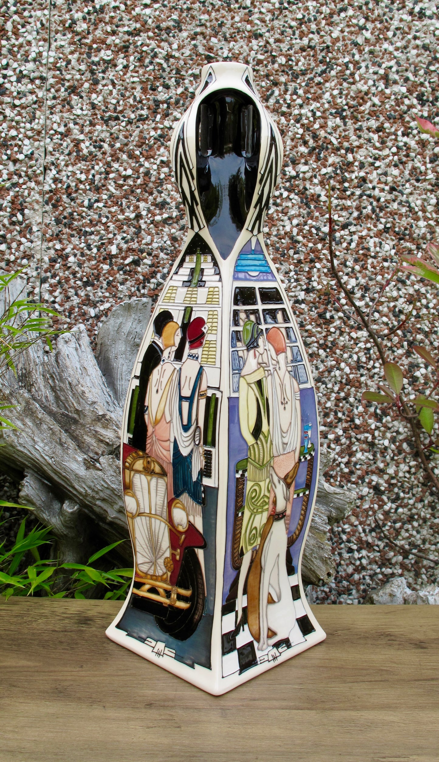 Moorcroft PRESTIGE MANHATTAN CHARLESTON 262/18 Vase 2026 Retail Price £3770