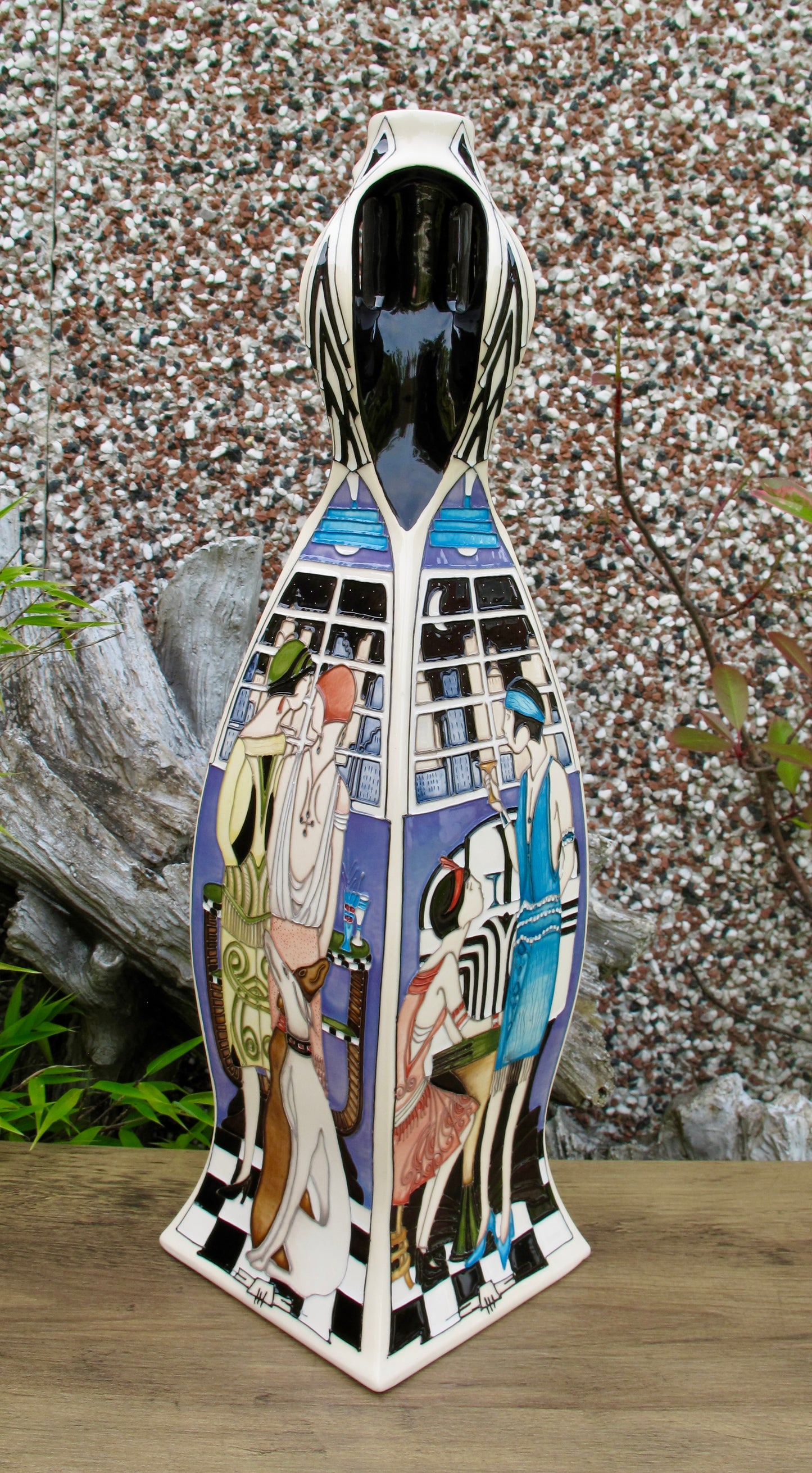 Moorcroft PRESTIGE MANHATTAN CHARLESTON 262/18 Vase 2026 Retail Price £3770