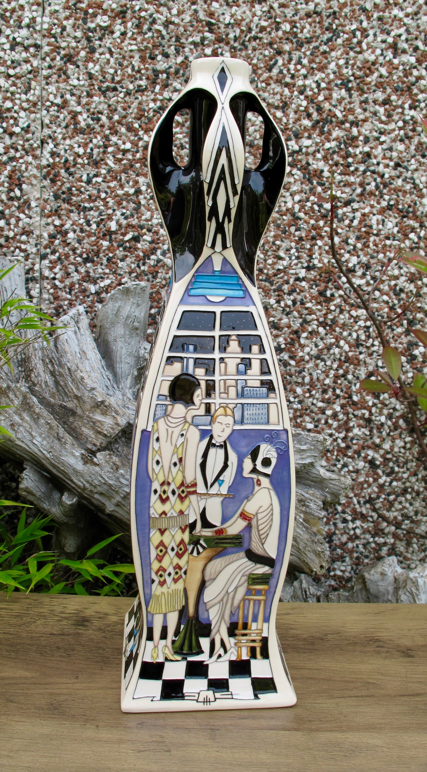 Moorcroft PRESTIGE MANHATTAN CHARLESTON 262/18 Vase 2026 Retail Price £3770