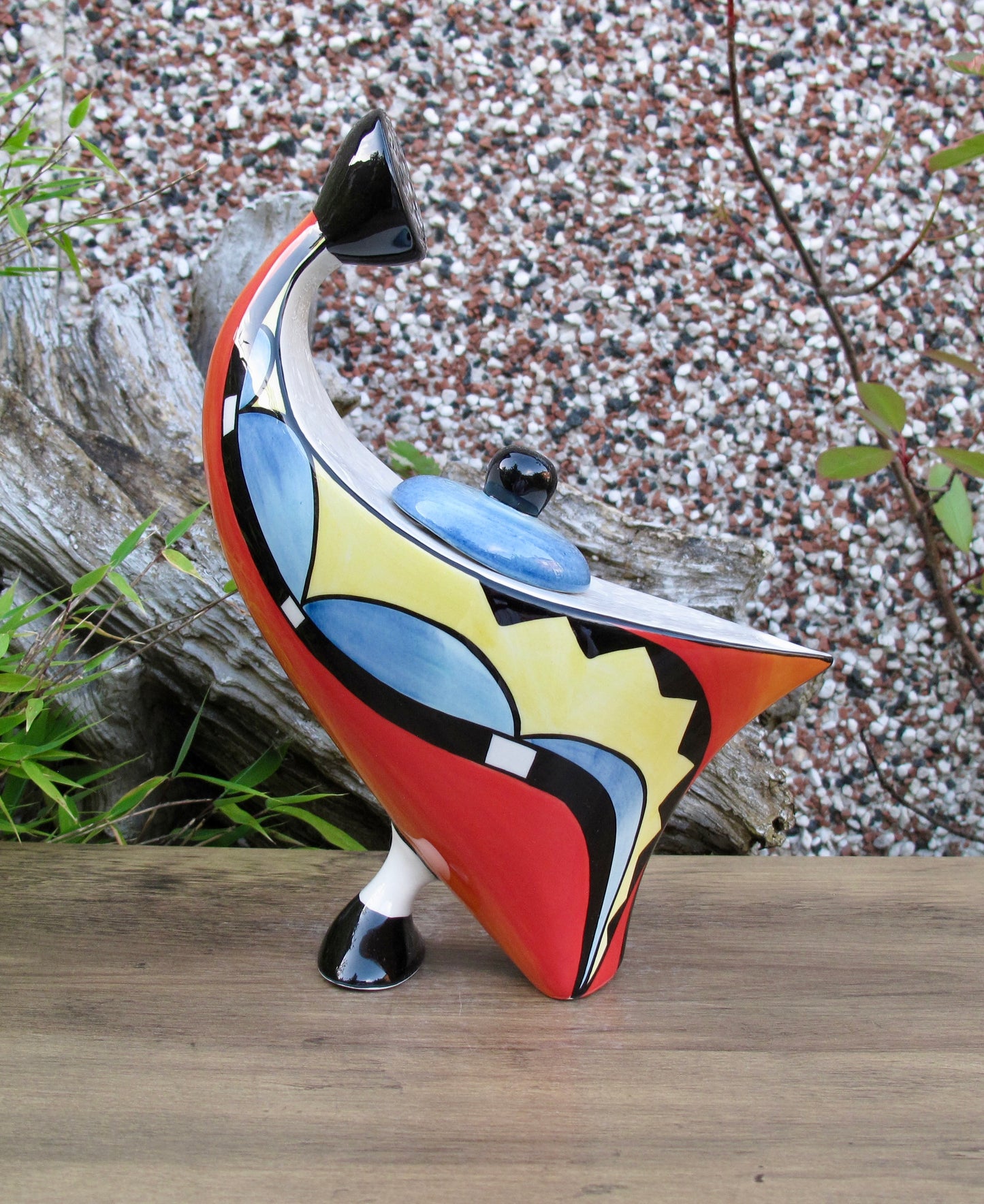 Lorna Bailey SCORPION TEAPOT March 2005