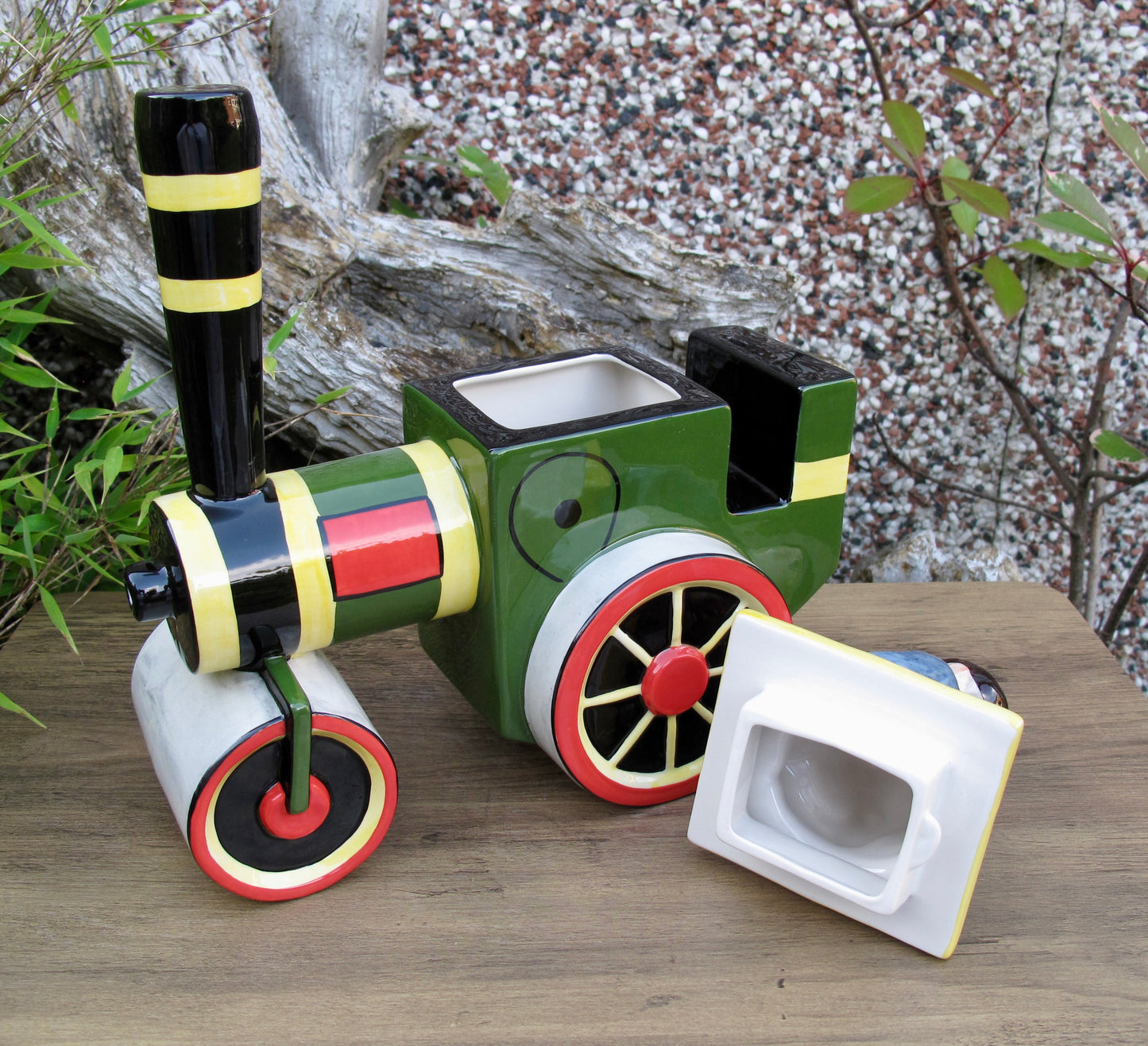 Lorna Bailey STEAM ENGINE FRED TEAPOT Limited Edition 89/100 Feb2007 Dibnah