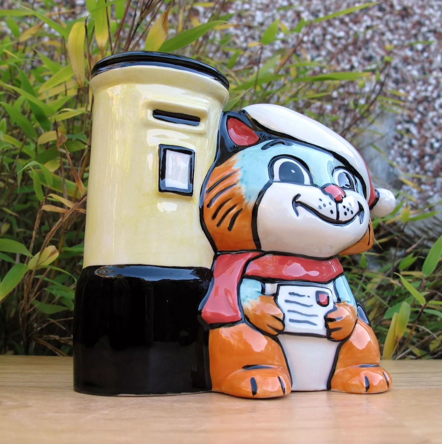 Lorna Bailey Exquisite PROTOTYPE SEASON GREETINGS CAT Christmas 2004 Postbox