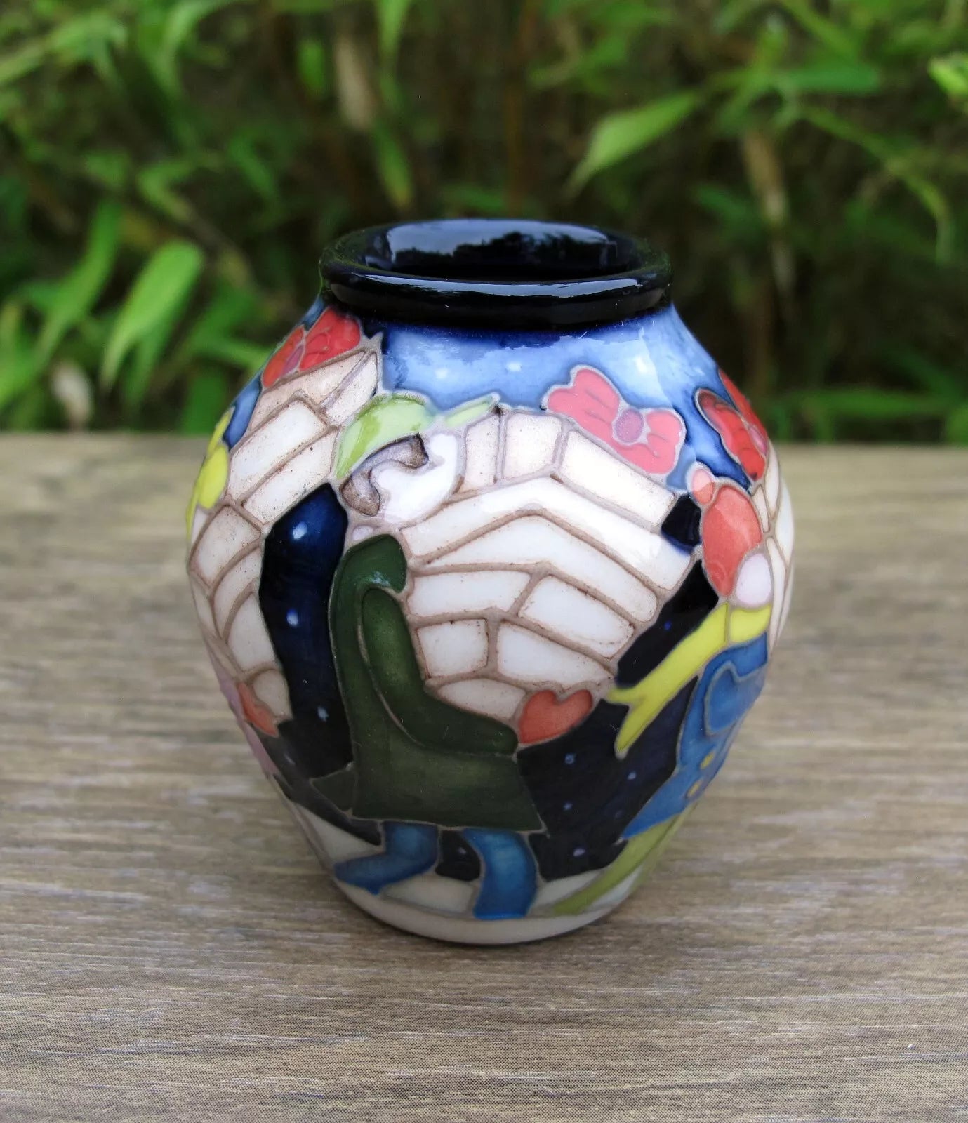 Moorcroft CHRISTMAS DELIVERY Miniature Vase 4/2 Retail Price £299