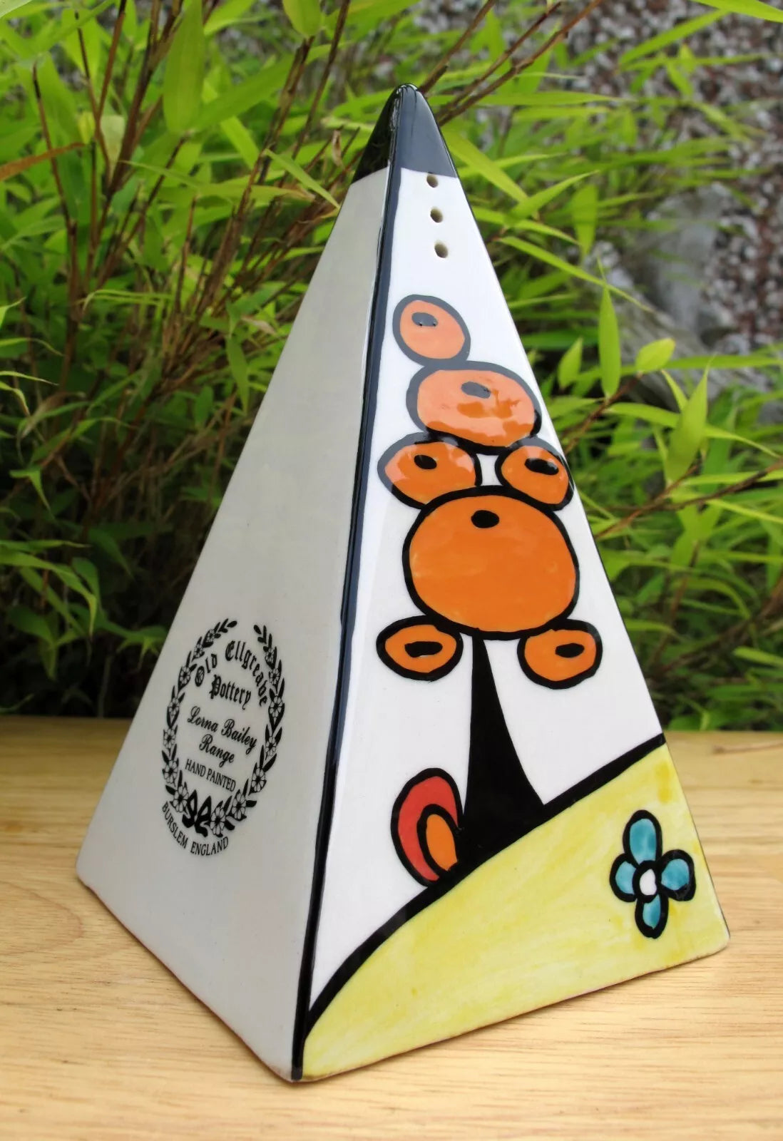 Lorna Bailey  POOLFIELDS PYRAMID Sugar Sifter Shaker Jan 2002