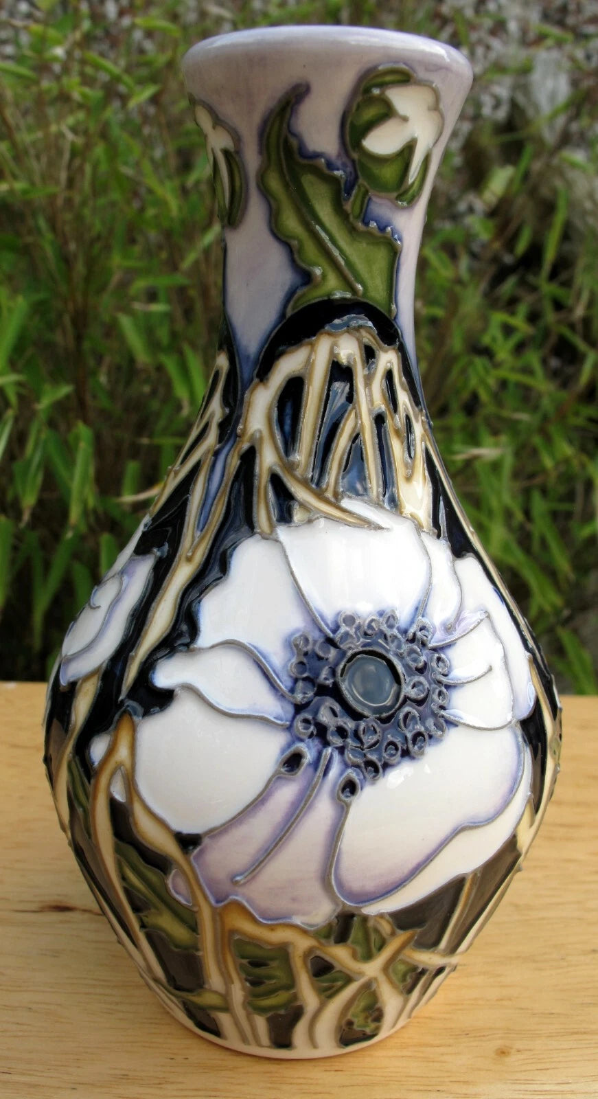 Moorcroft Exquisite PEACE ANEMONE Trial 22.8.19 Vase 372/5 Retail Price £445