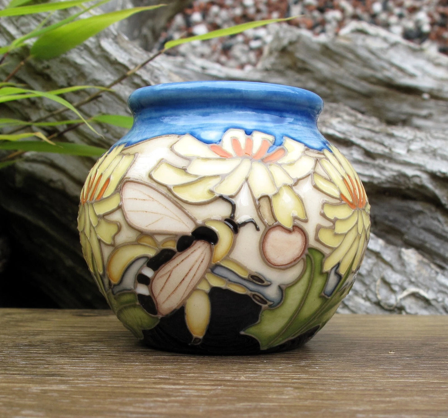 Moorcroft RSPB PANTALOON BEE Vase Shape 55/2 Retail Price £370 Emma Bossons