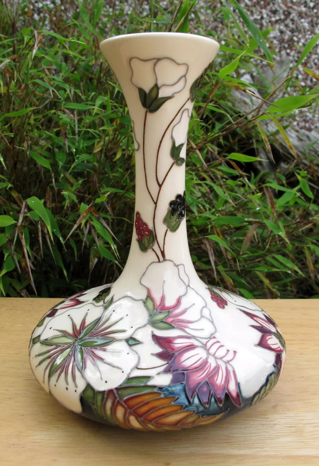 Moorcroft BRAMBLE REVISITED Vase shape 104/6 Retail Price £300 Alicia Amison