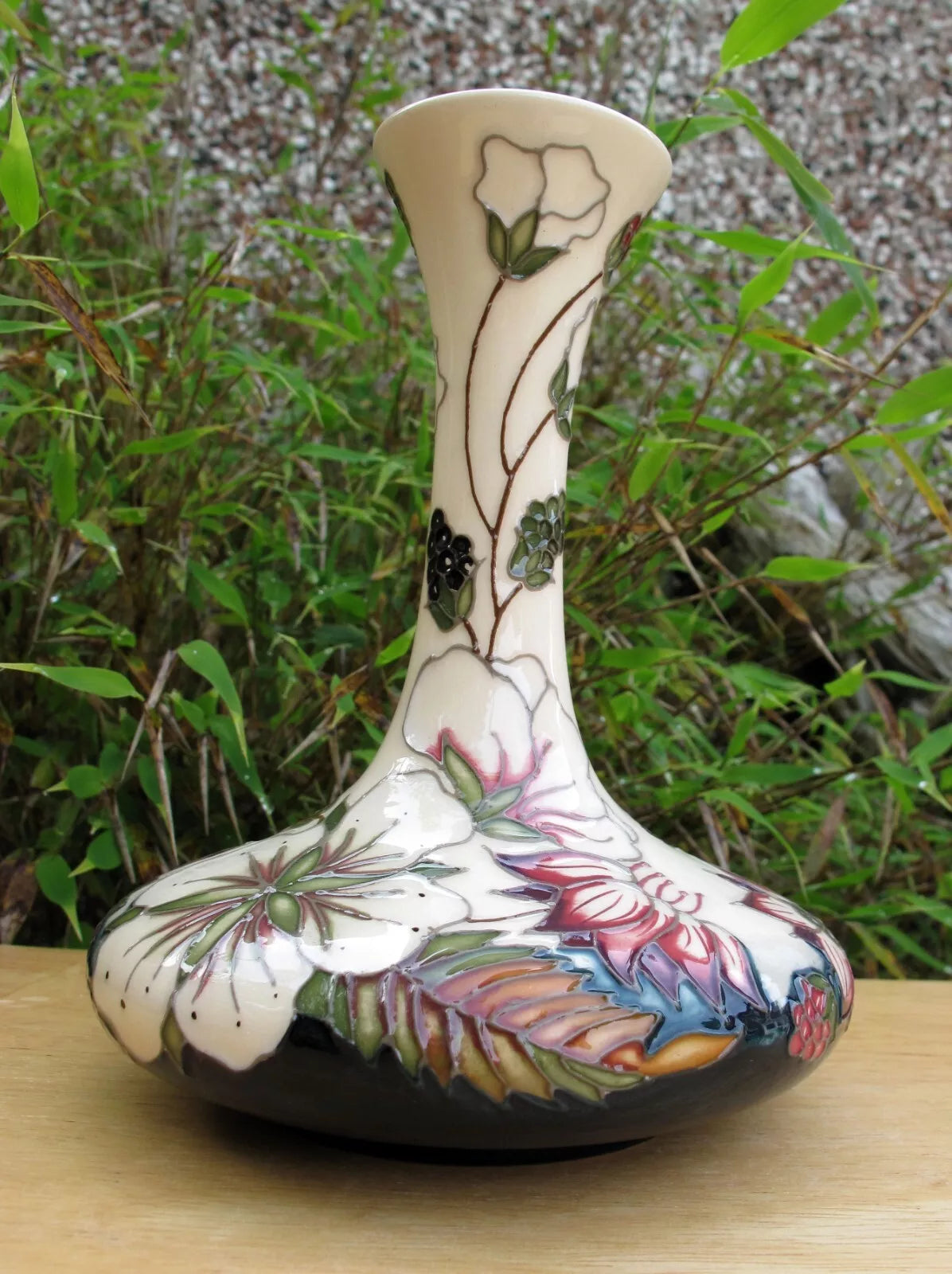 Moorcroft BRAMBLE REVISITED Vase shape 104/6 Retail Price £300 Alicia Amison