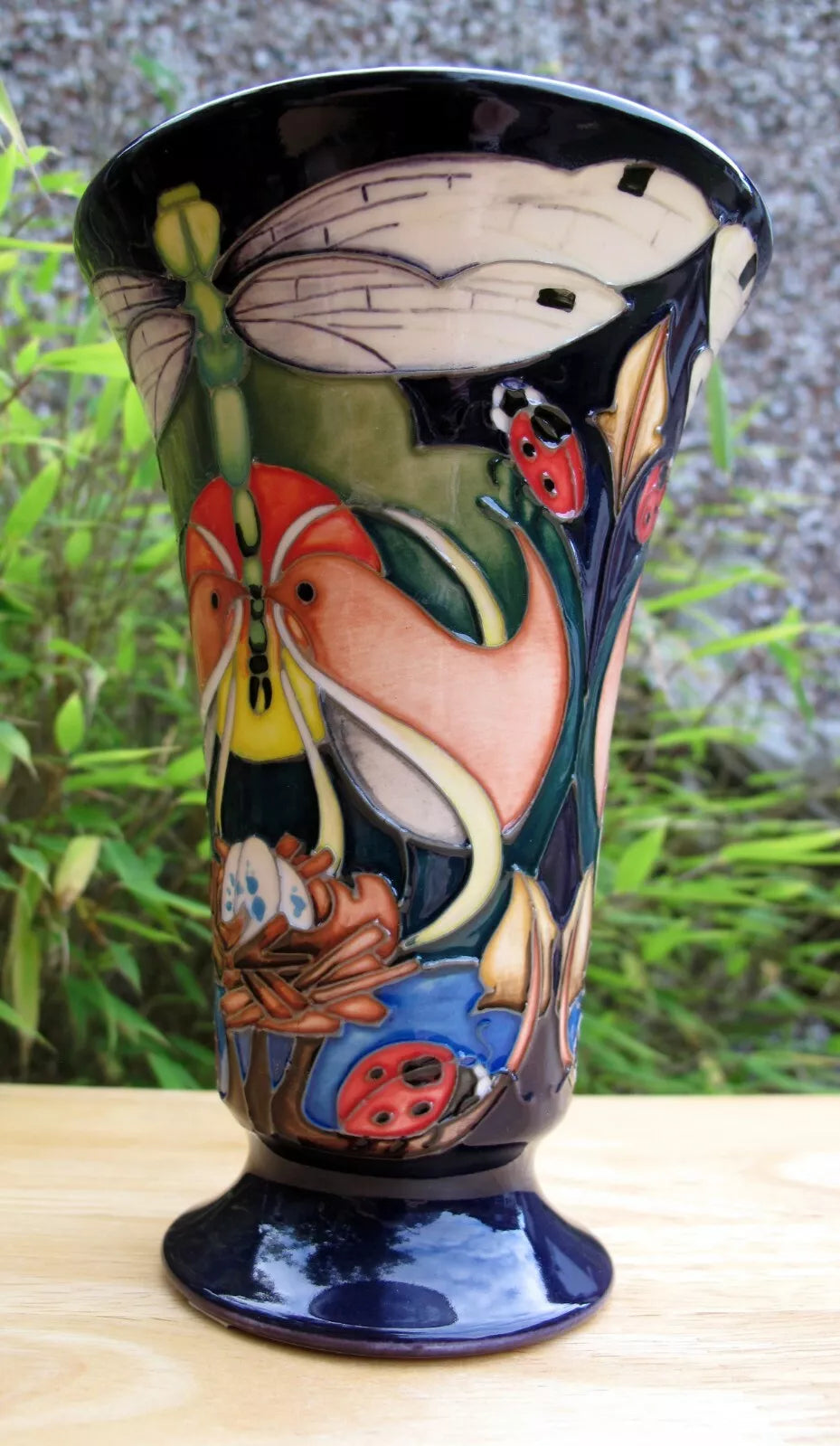 Moorcroft Exquisite HOMEMAKES Vase 87/6 Limited Edition 21/150 Retail Price £495